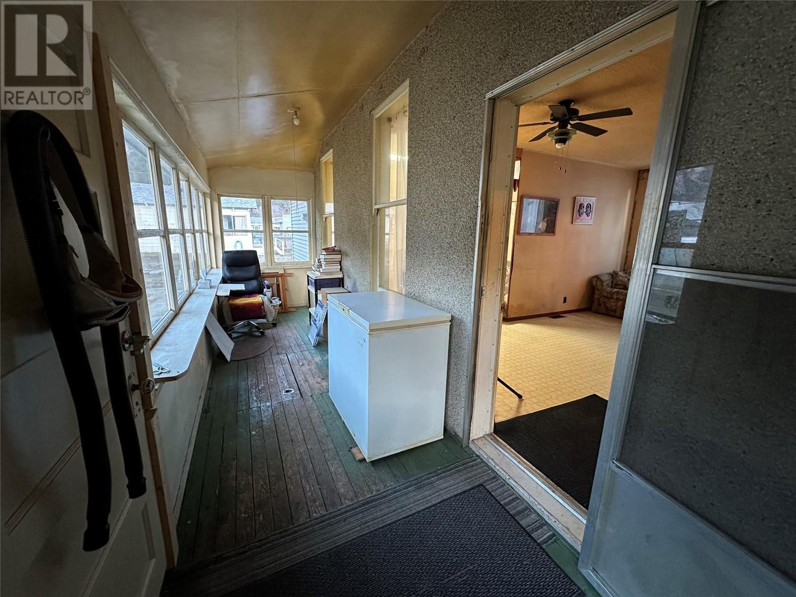 5797 Irene Street, Hedley, British Columbia  V0X 1K0 - Photo 5 - 10351352