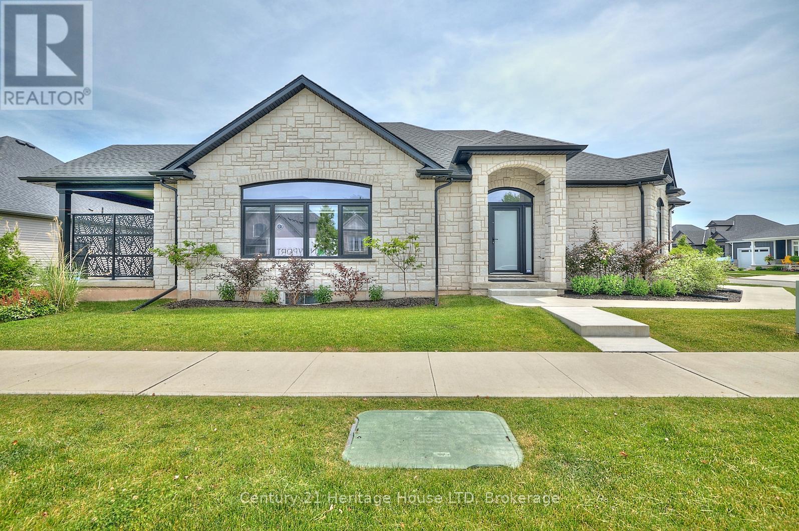 4242 VILLAGE CREEK DRIVE, Fort Erie, Ontario