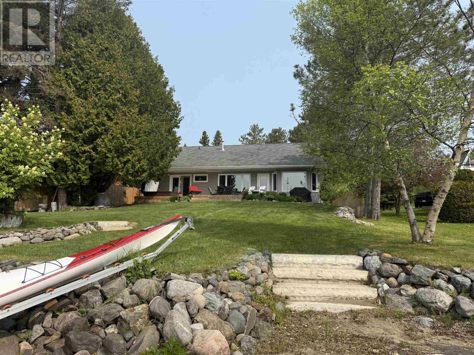 1329 Silver Beach Dr, Thunder Bay, Ontario  P7A 0Y8 - Photo 1 - TB251576