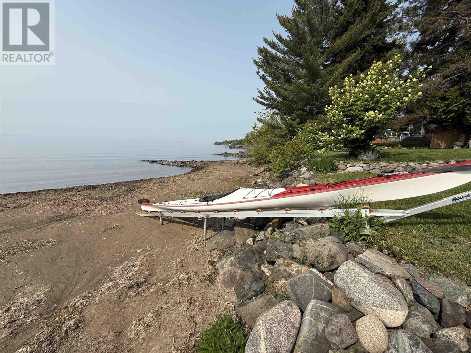 1329 Silver Beach Dr, Thunder Bay, Ontario  P7A 0Y8 - Photo 4 - TB251576