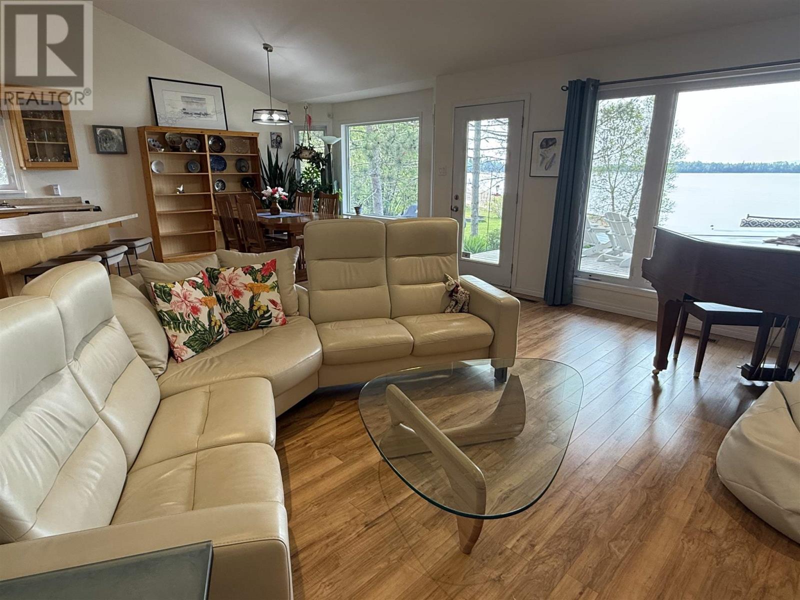 1329 Silver Beach Dr, Thunder Bay, Ontario  P7A 0Y8 - Photo 9 - TB251576