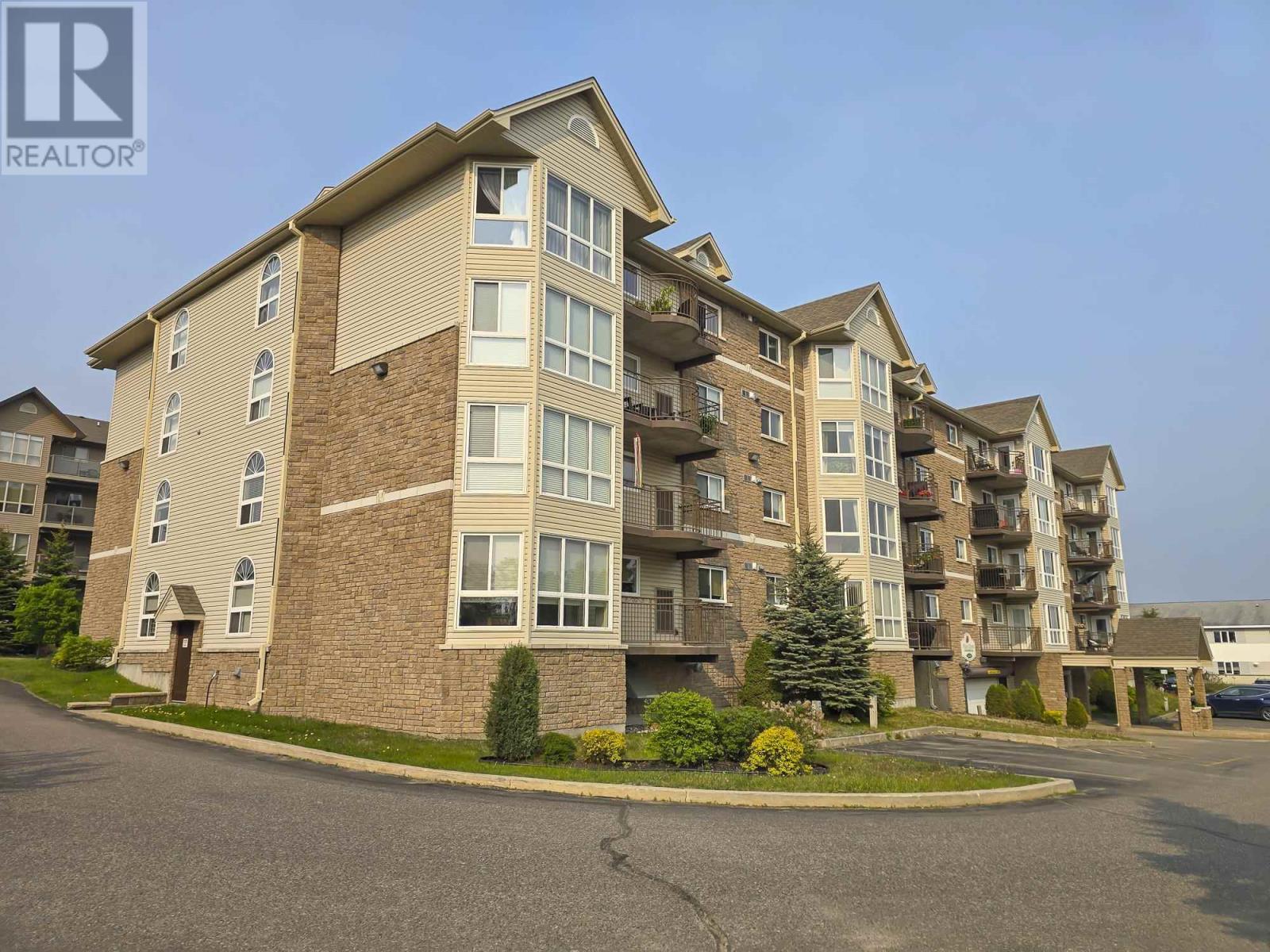 620 102 Red River RD, Thunder Bay, Ontario