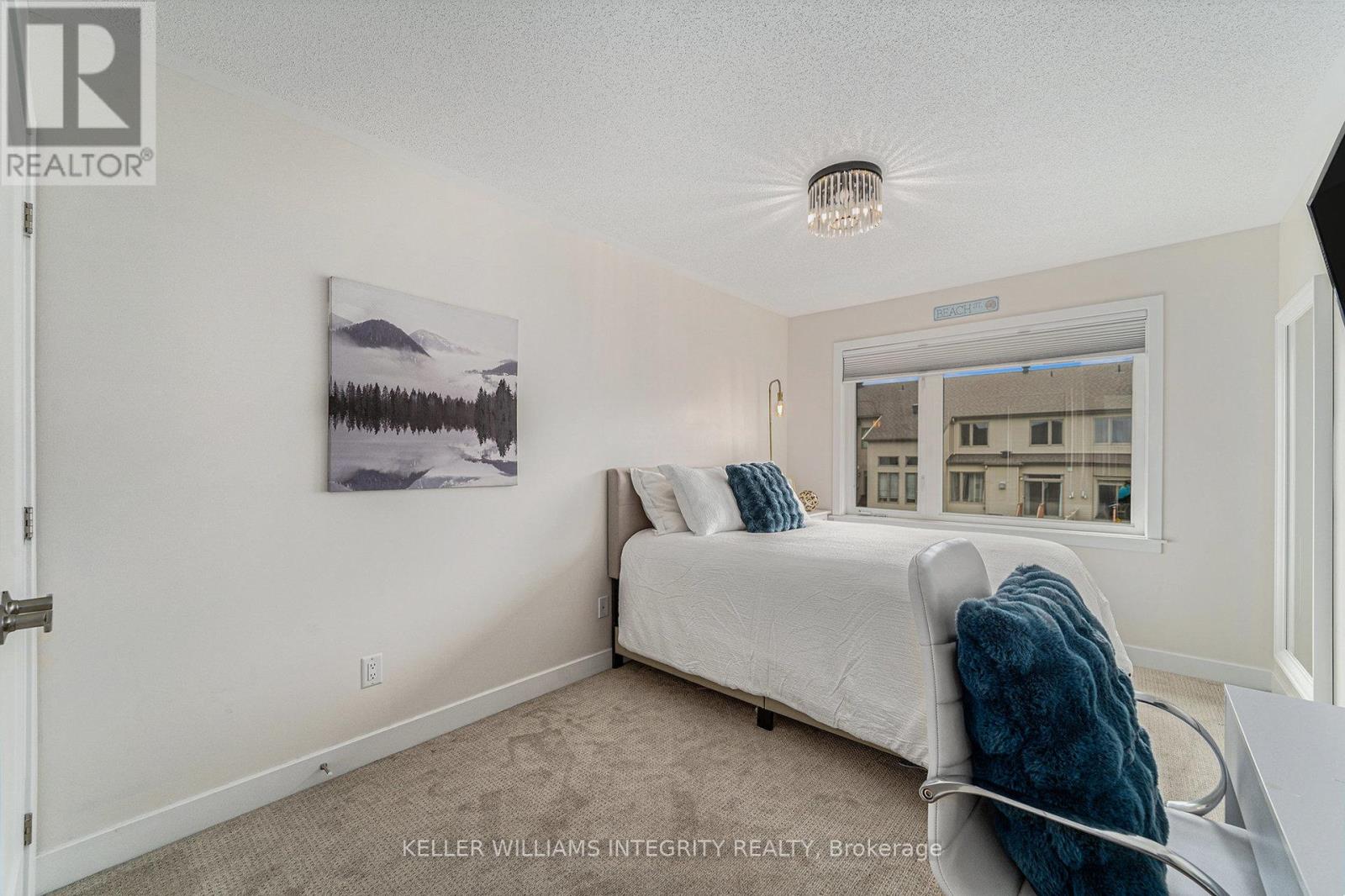 658 Putney Crescent, Ottawa, Ontario  K2S 2N7 - Photo 22 - X12203873