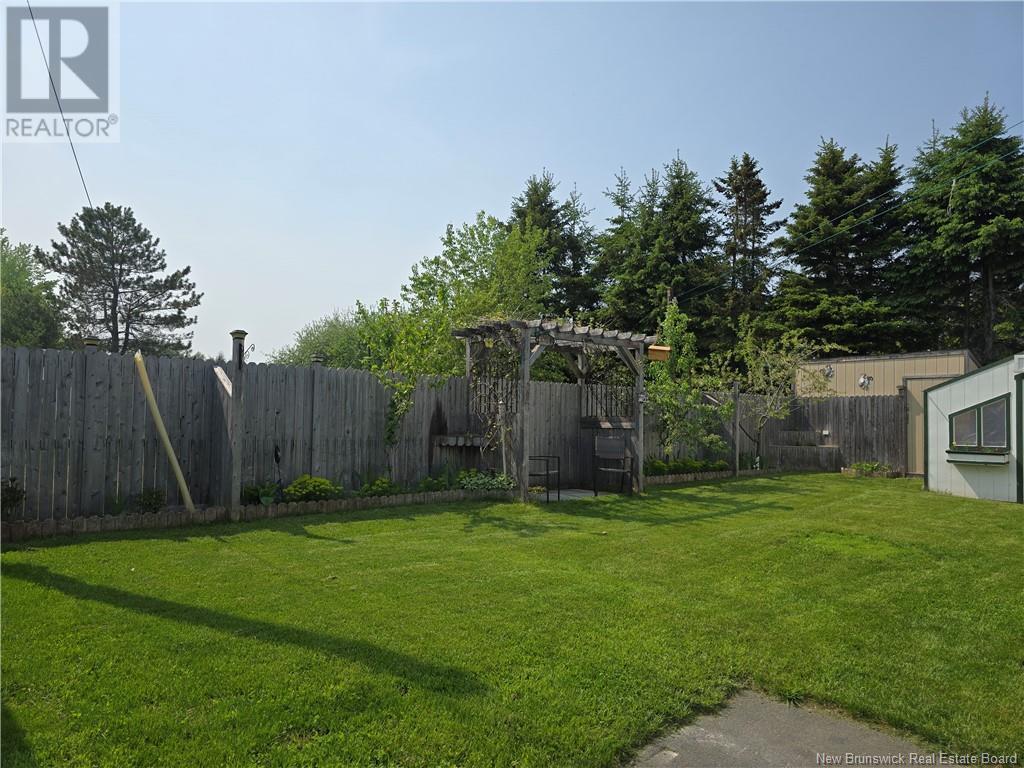500 Principale, Beresford, New Brunswick  E8K 2A3 - Photo 11 - NB120291