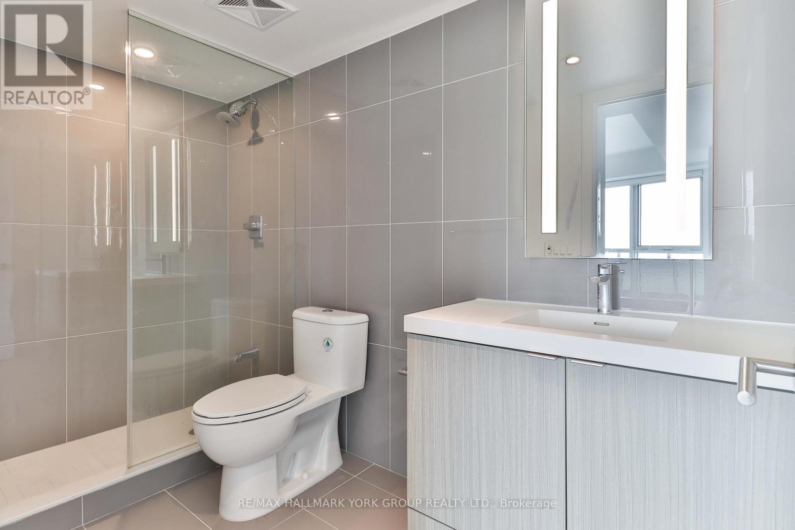 2017 - 585 Bloor Street E, Toronto, Ontario  M6G 1K5 - Photo 19 - C12206460