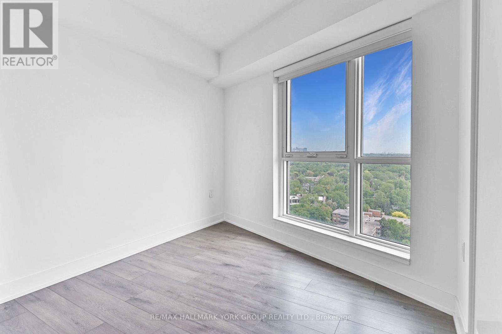 2017 - 585 Bloor Street E, Toronto, Ontario  M6G 1K5 - Photo 22 - C12206460