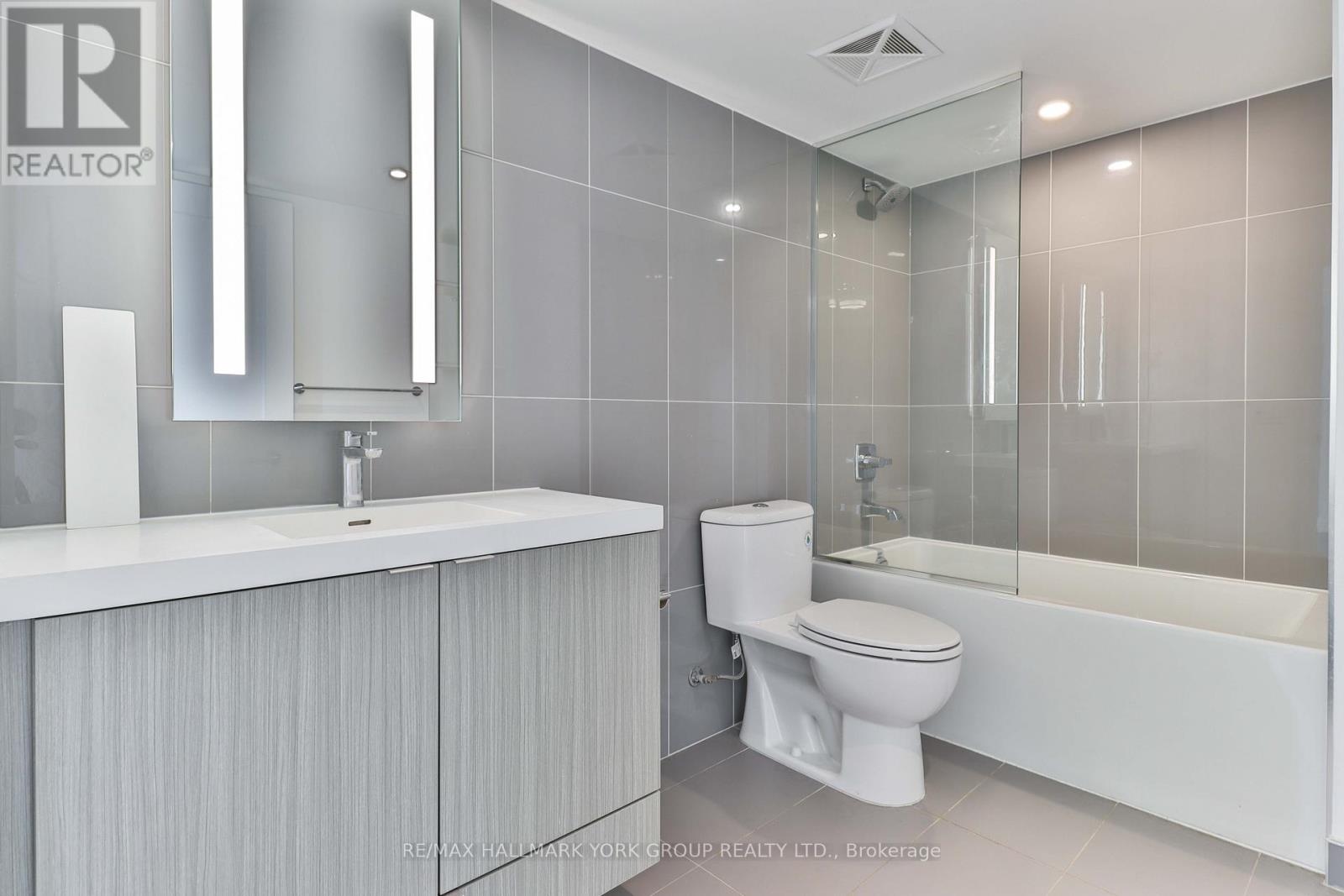 2017 - 585 Bloor Street E, Toronto, Ontario  M6G 1K5 - Photo 23 - C12206460