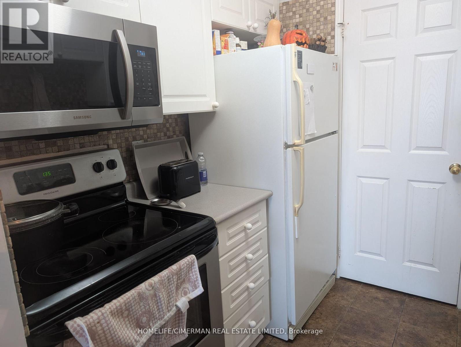 921 - 233 Beecroft Road, Toronto, Ontario  M2N 6Z9 - Photo 5 - C12206523