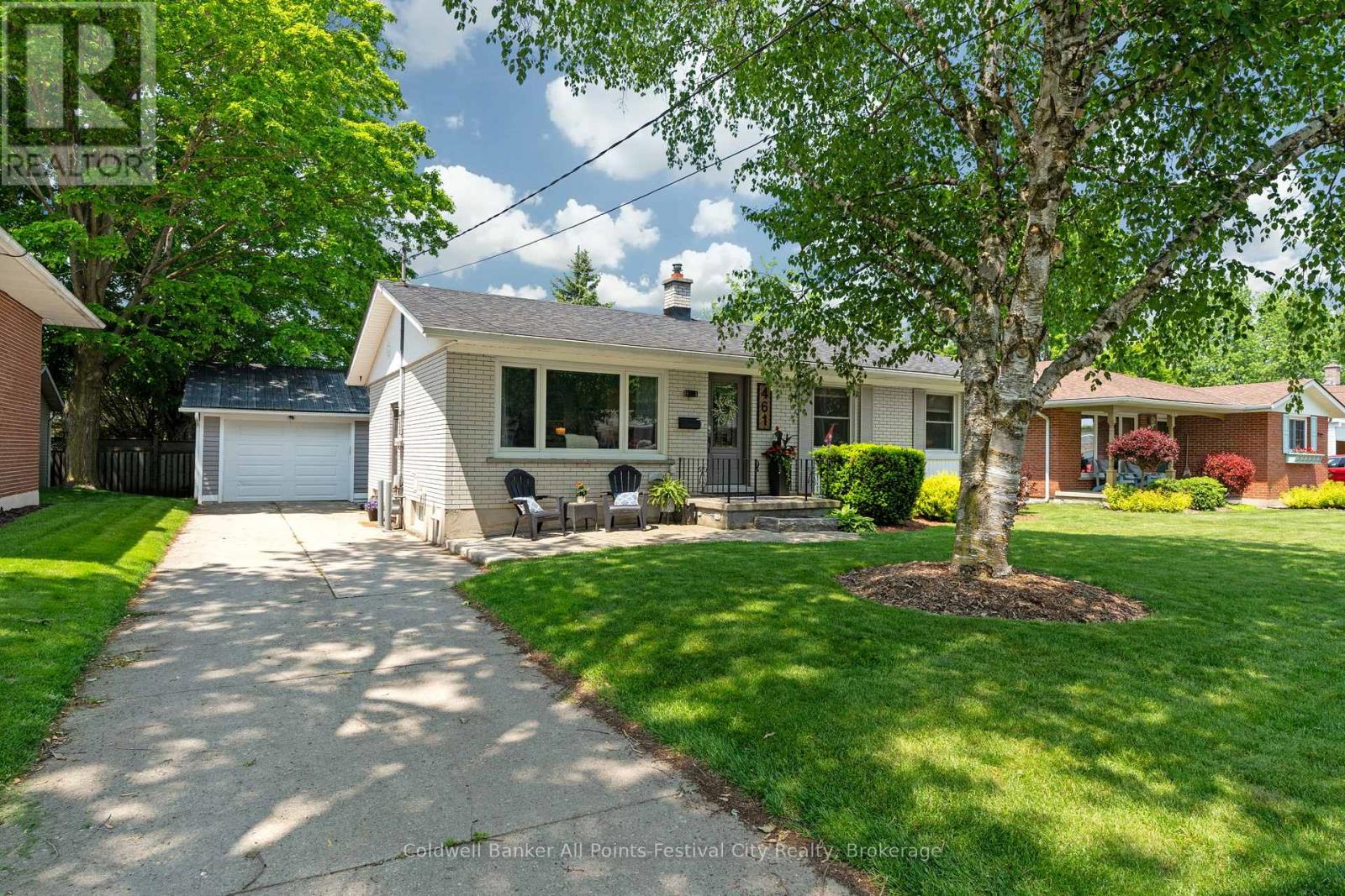 461 Maple Avenue N, North Perth, Ontario  N4W 3G4 - Photo 1 - X12206611