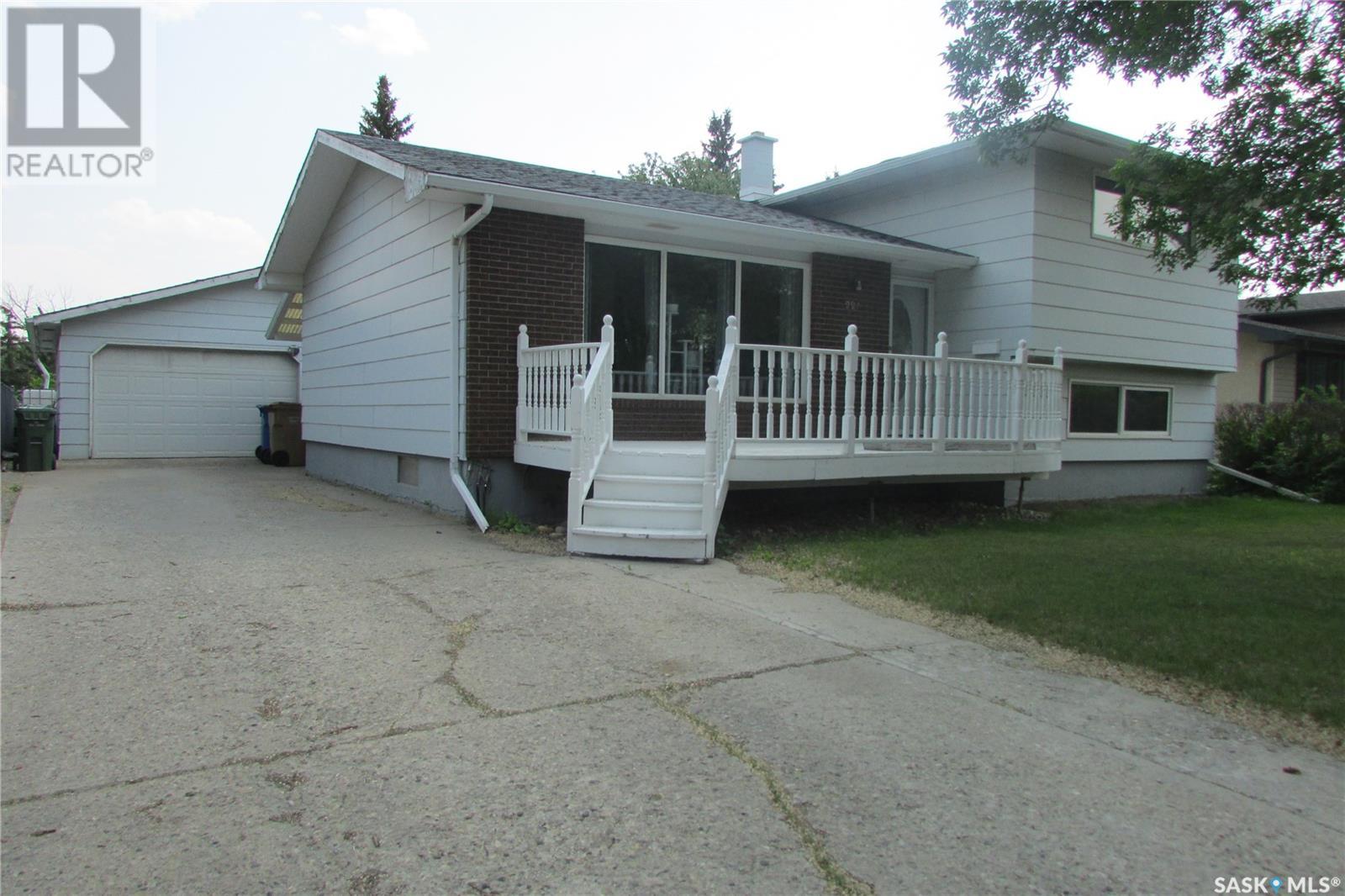 227 Rodenbush DRIVE, Regina, Saskatchewan