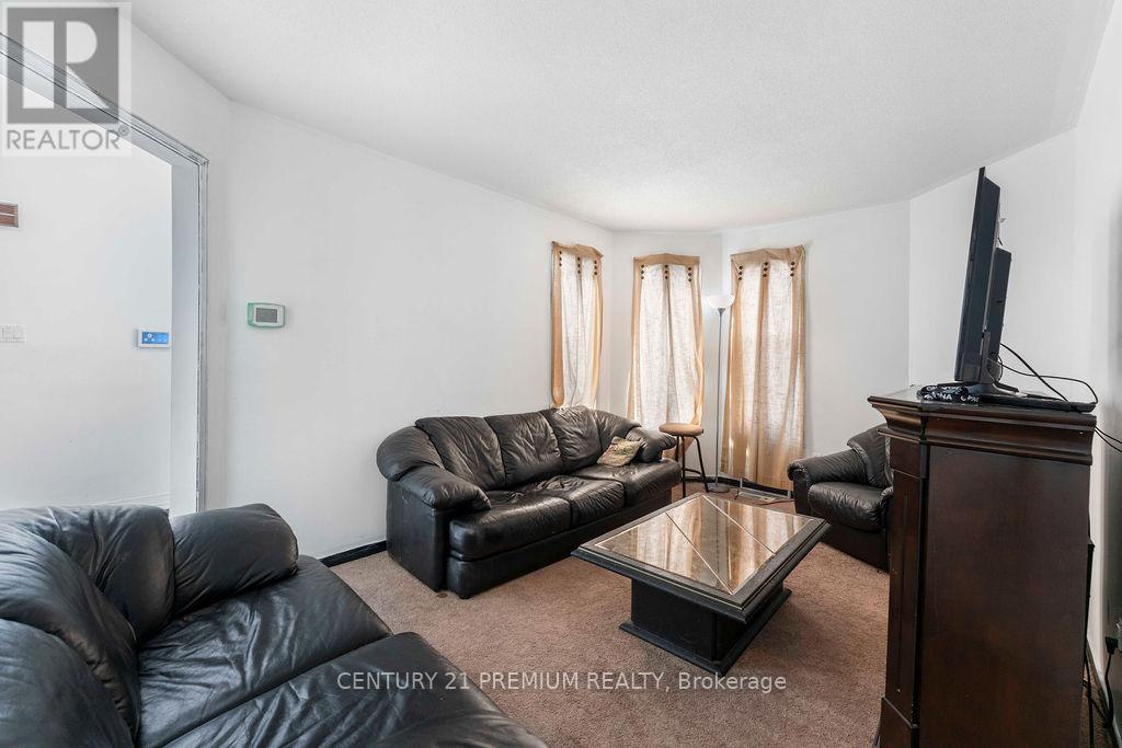 60 Furrow Drive, Whitby, Ontario  L1R 1Y7 - Photo 10 - E12206404