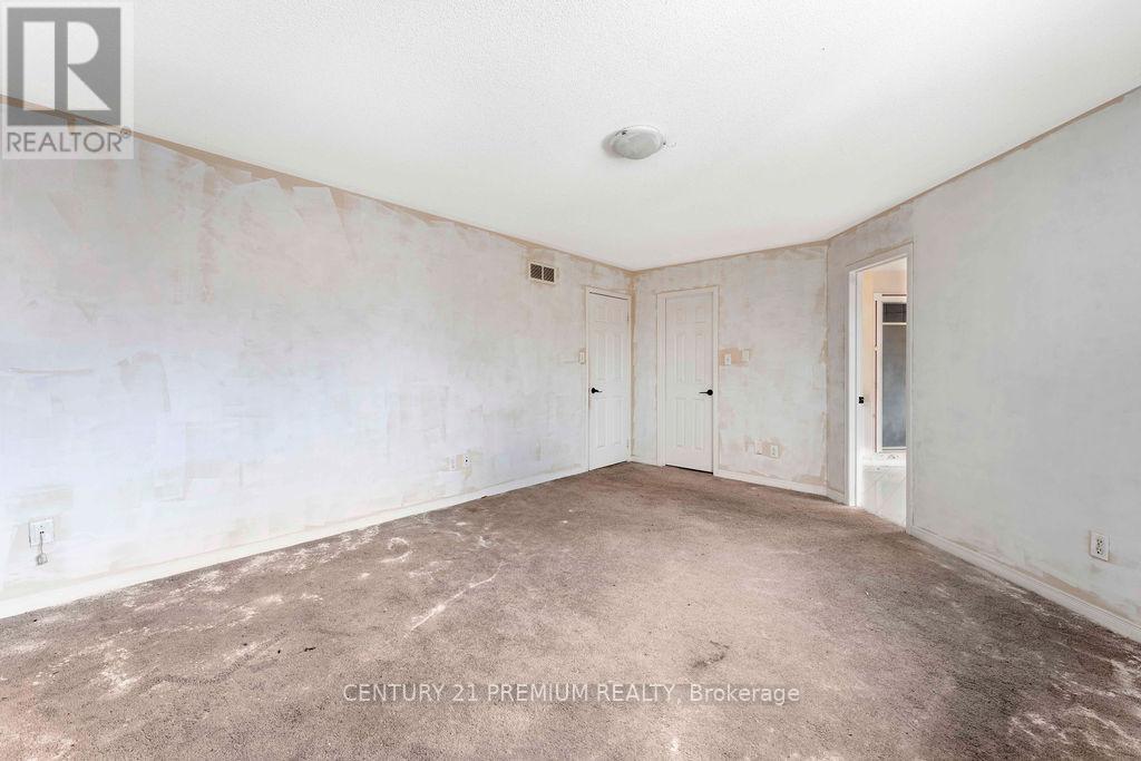 60 Furrow Drive, Whitby, Ontario  L1R 1Y7 - Photo 21 - E12206404