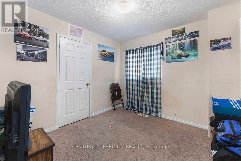 60 Furrow Drive, Whitby, Ontario  L1R 1Y7 - Photo 24 - E12206404