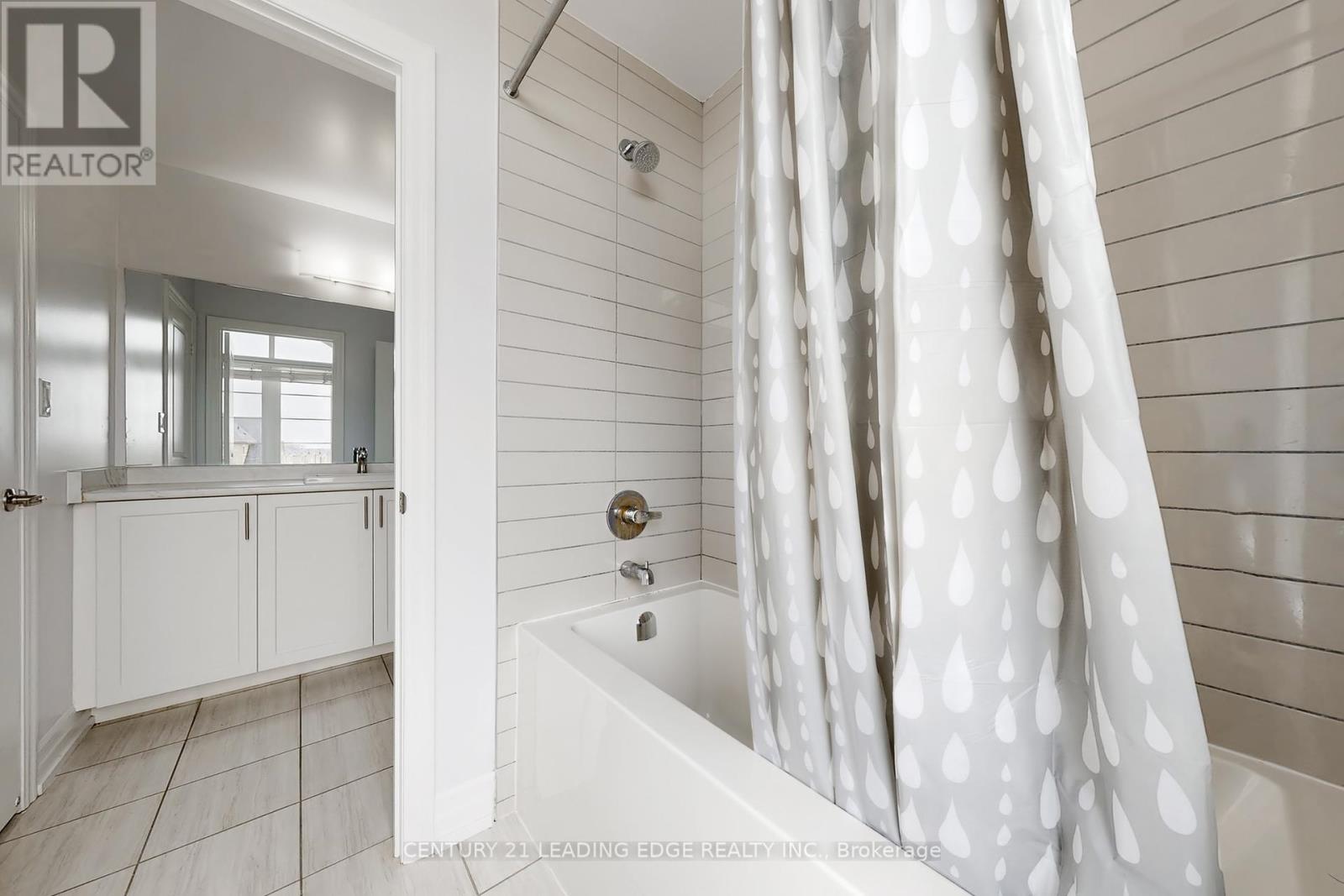 48 Micklefield Avenue, Whitby, Ontario  L1P 0C4 - Photo 44 - E12206512