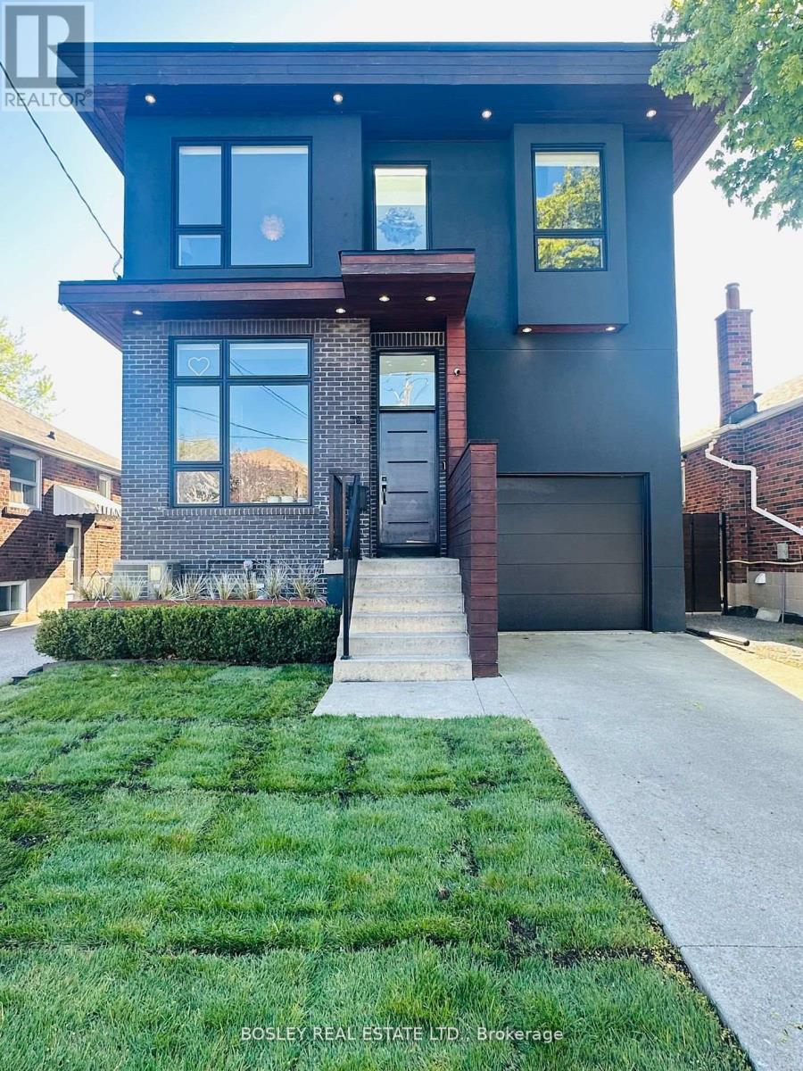 38 ROBLIN AVENUE, Toronto, Ontario