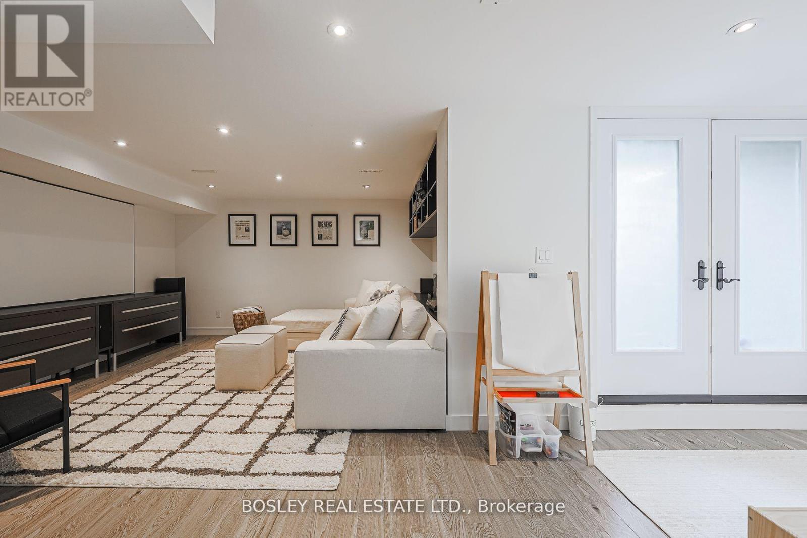 38 Roblin Avenue, Toronto, Ontario  M4C 3R1 - Photo 30 - E12206537