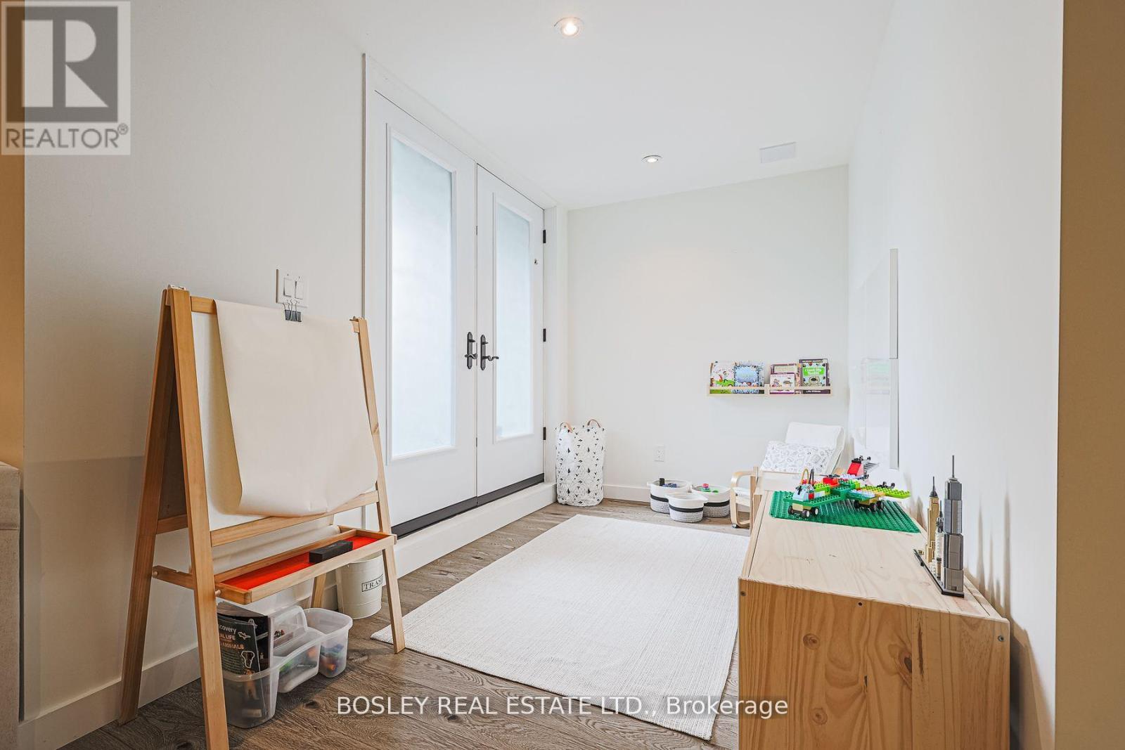 38 Roblin Avenue, Toronto, Ontario  M4C 3R1 - Photo 32 - E12206537