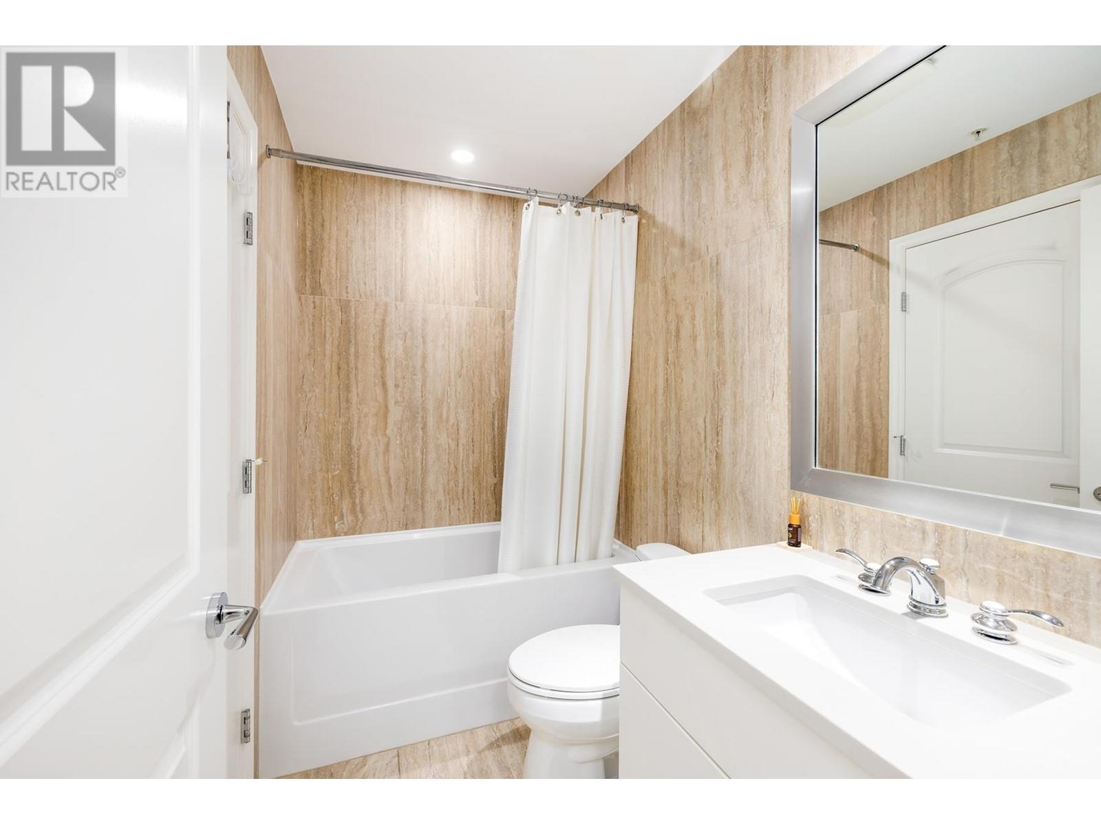 207 175 Victory Ship Way, North Vancouver, British Columbia  V7L 0G1 - Photo 17 - R2974640