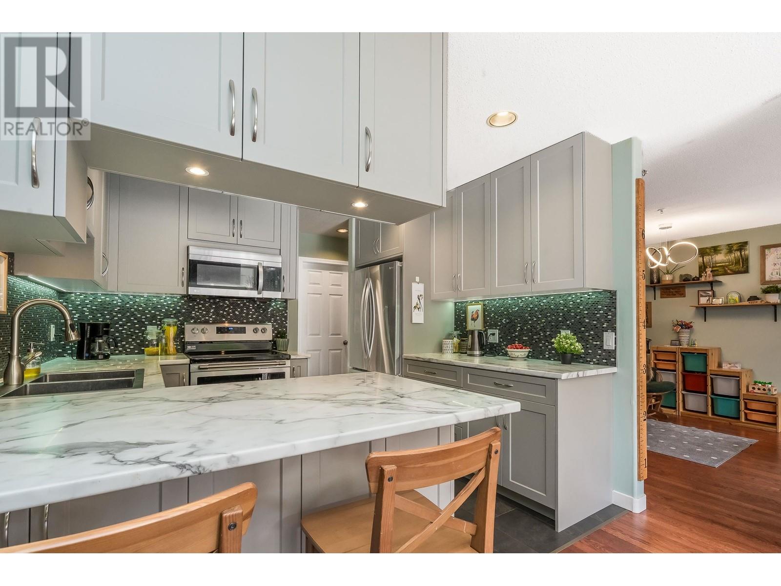16 1370 Riverwood Gate, Port Coquitlam, British Columbia  V3B 7V7 - Photo 17 - R2996158