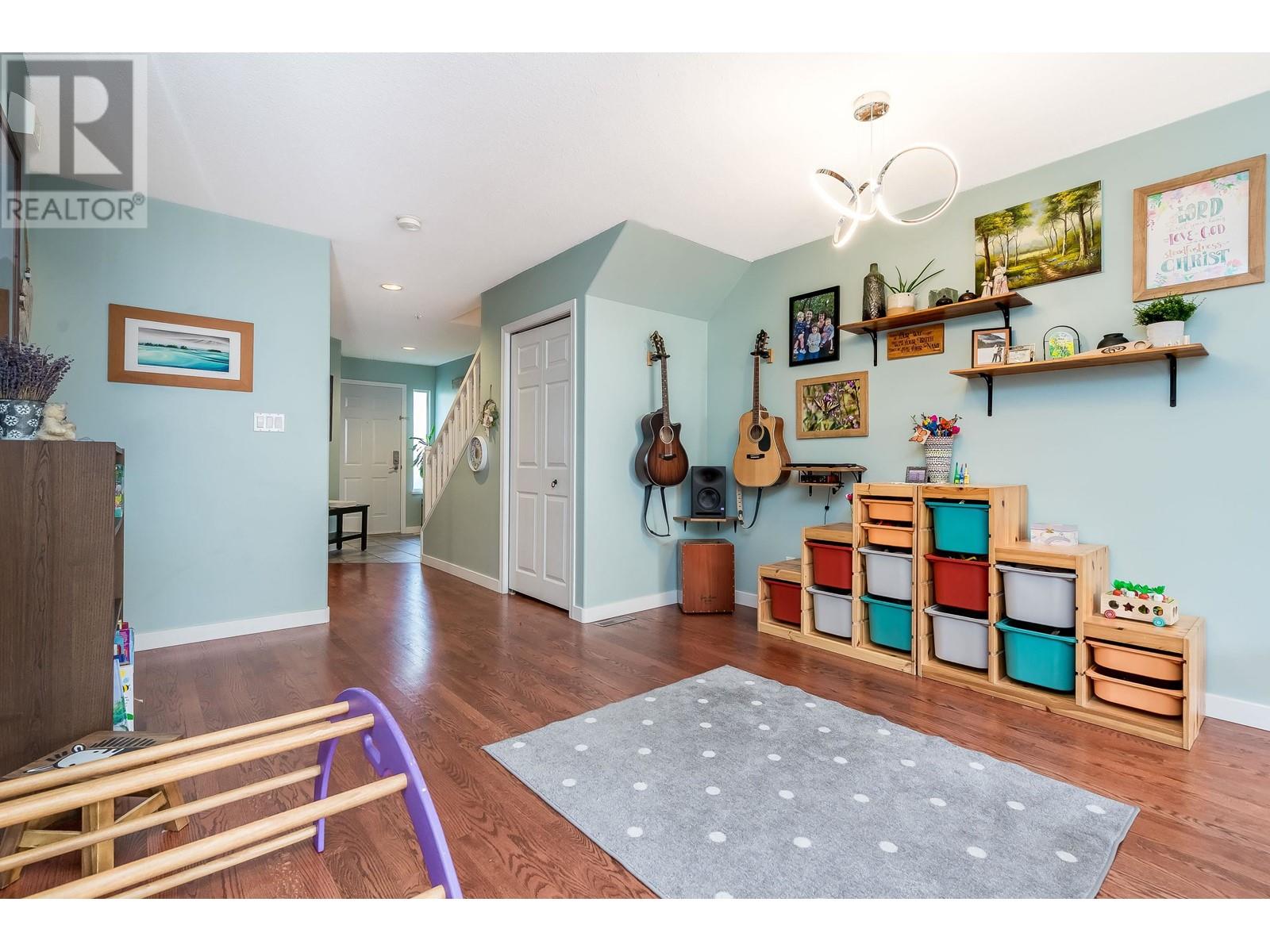 16 1370 Riverwood Gate, Port Coquitlam, British Columbia  V3B 7V7 - Photo 4 - R2996158