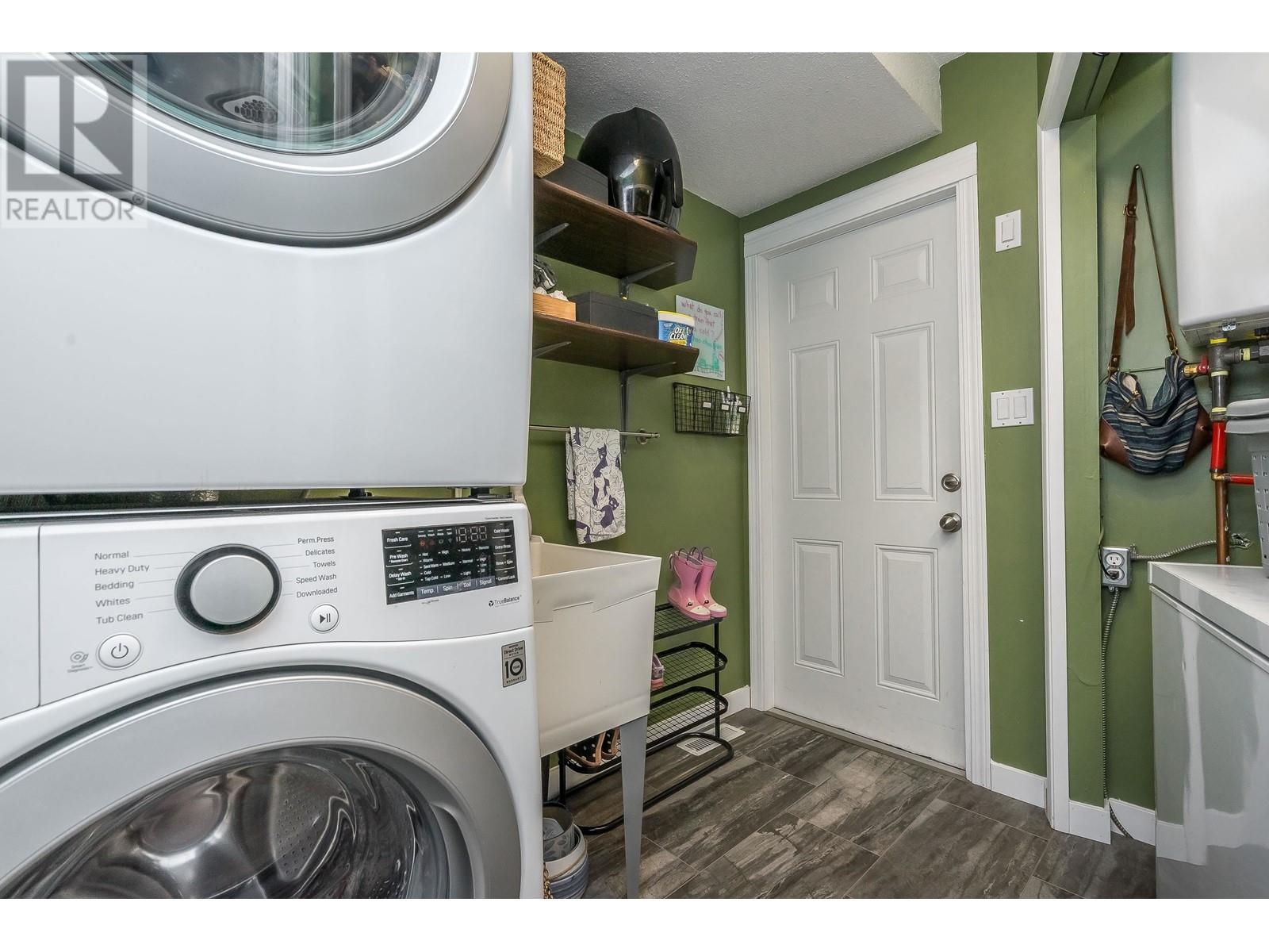 16 1370 Riverwood Gate, Port Coquitlam, British Columbia  V3B 7V7 - Photo 34 - R2996158