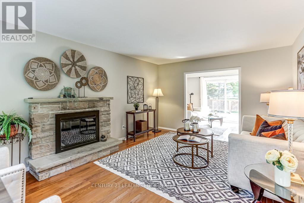 63 Drakefield Road, Markham (Bullock), Ontario  L3P 1G8 - Photo 6 - N12206469