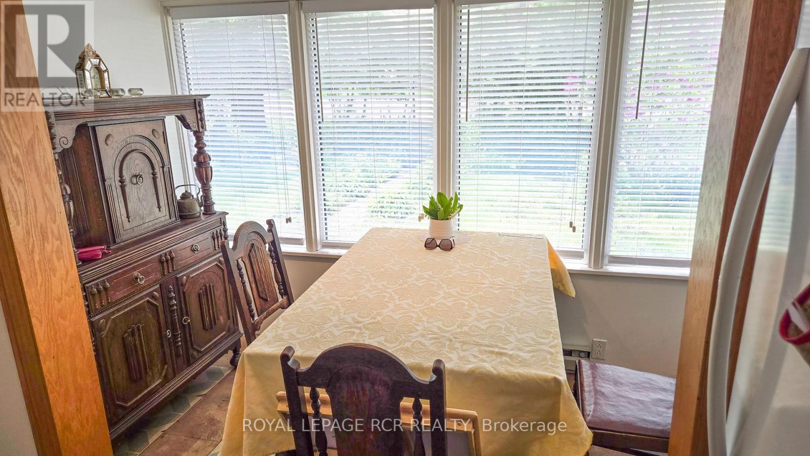20377 Leslie Street, East Gwillimbury, Ontario  L0G 1R0 - Photo 23 - N12206500
