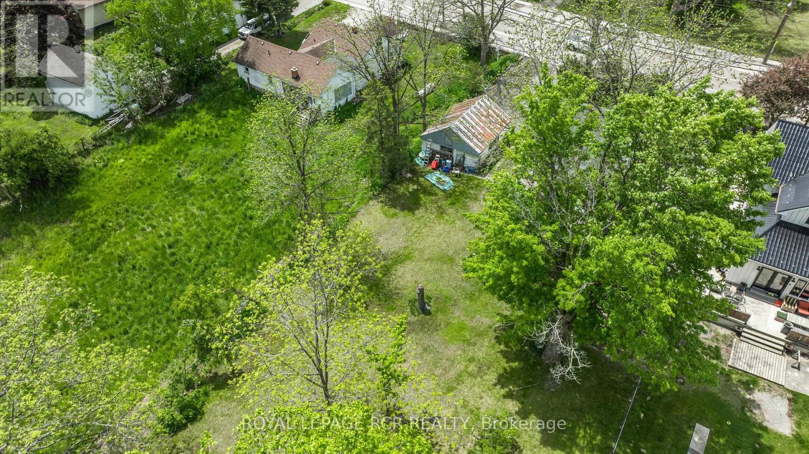 20377 Leslie Street, East Gwillimbury, Ontario  L0G 1R0 - Photo 5 - N12206500