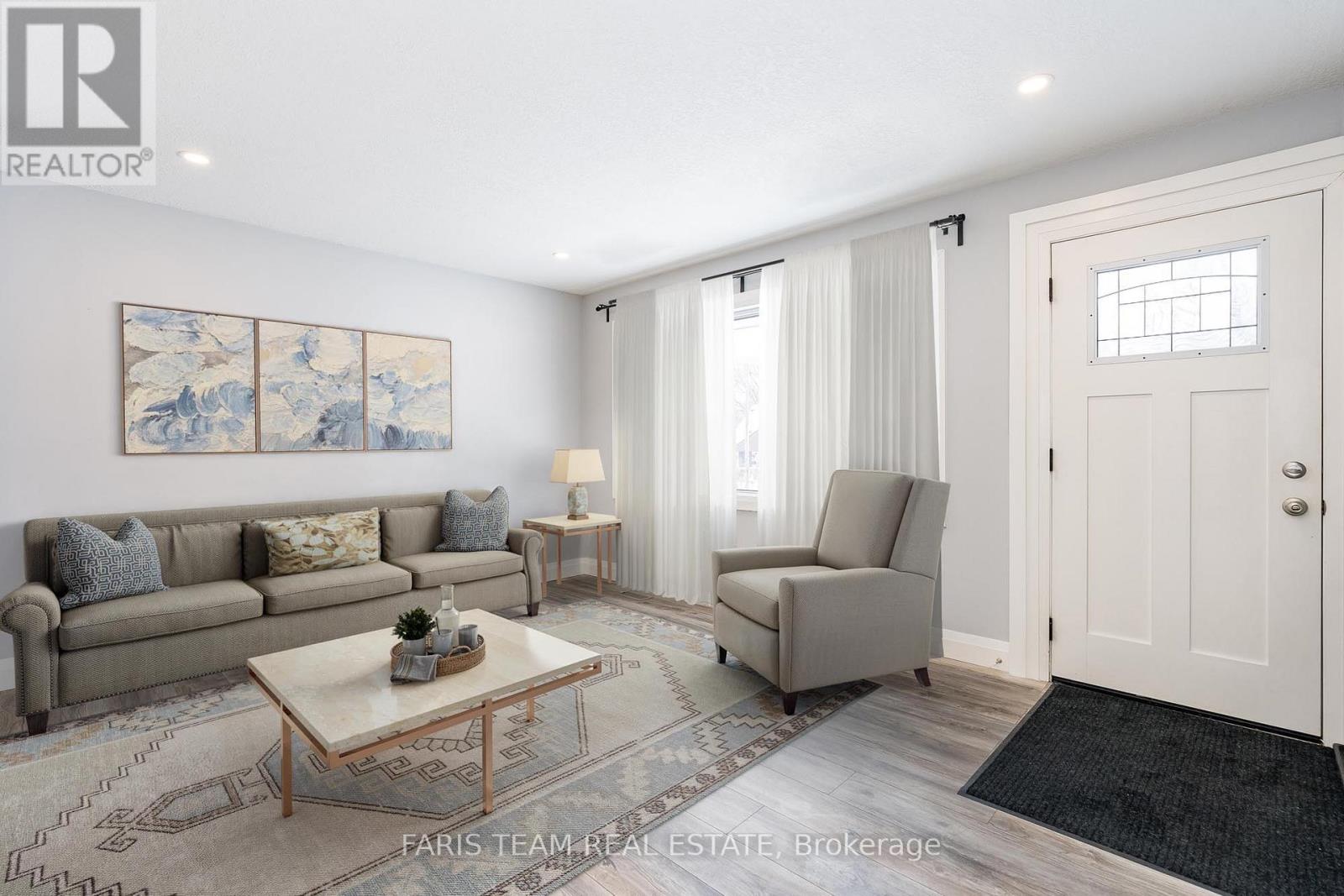 135 Gunn Street, Barrie, Ontario  L4M 2H6 - Photo 7 - S12206522
