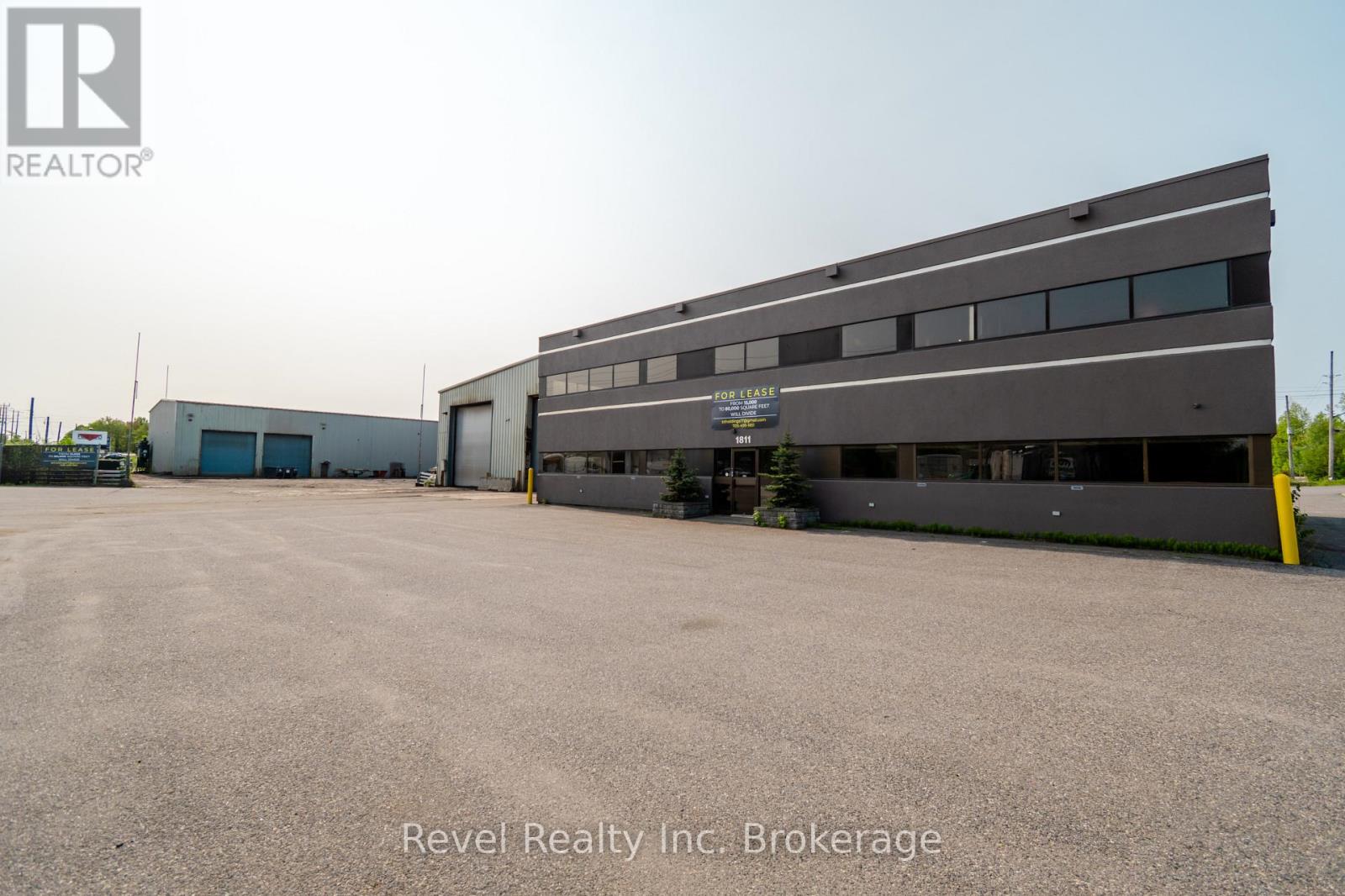 1811 Seymour Street, North Bay, Ontario  P1A 0C7 - Photo 2 - X12206636