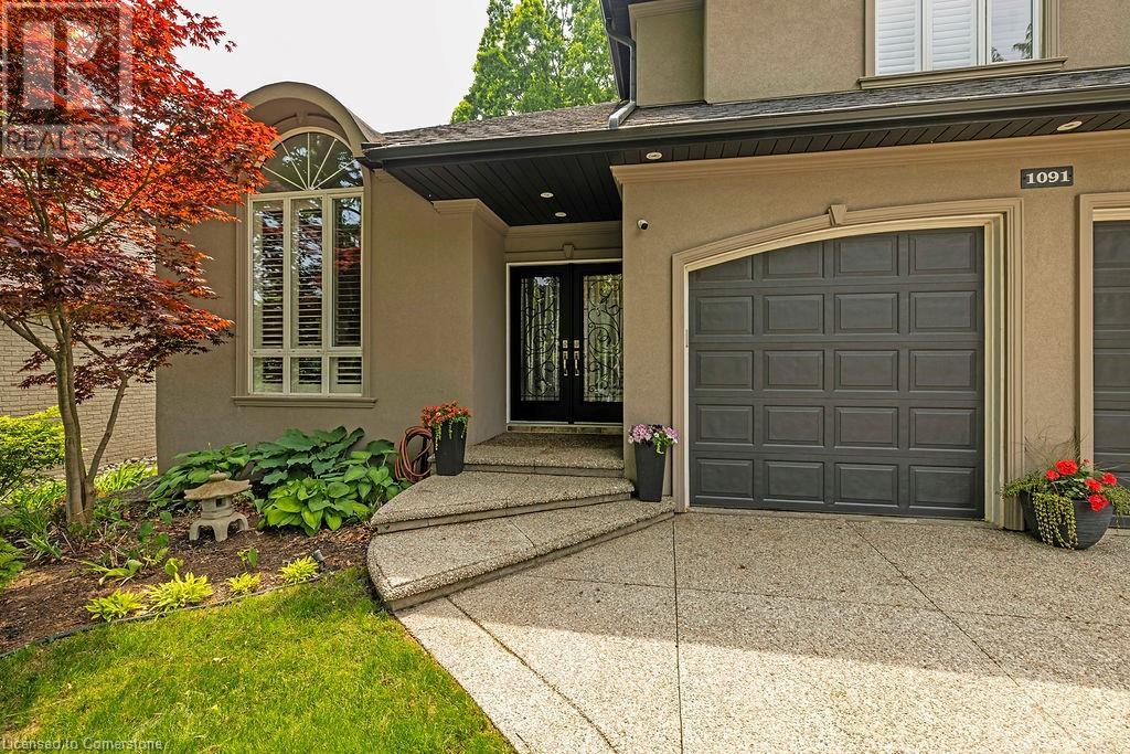 1091 Forestvale Drive, Burlington, Ontario  L7P 4W4 - Photo 3 - 40736482