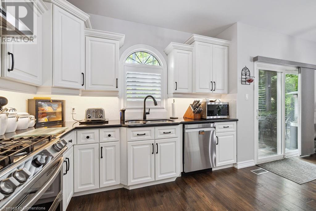 1091 Forestvale Drive, Burlington, Ontario  L7P 4W4 - Photo 39 - 40736482