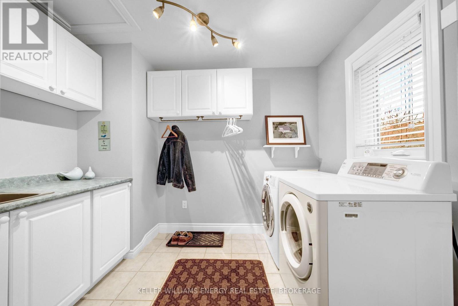 43 Smiths Bay Avenue, Prince Edward County, Ontario  K0K 2T0 - Photo 41 - X12180613