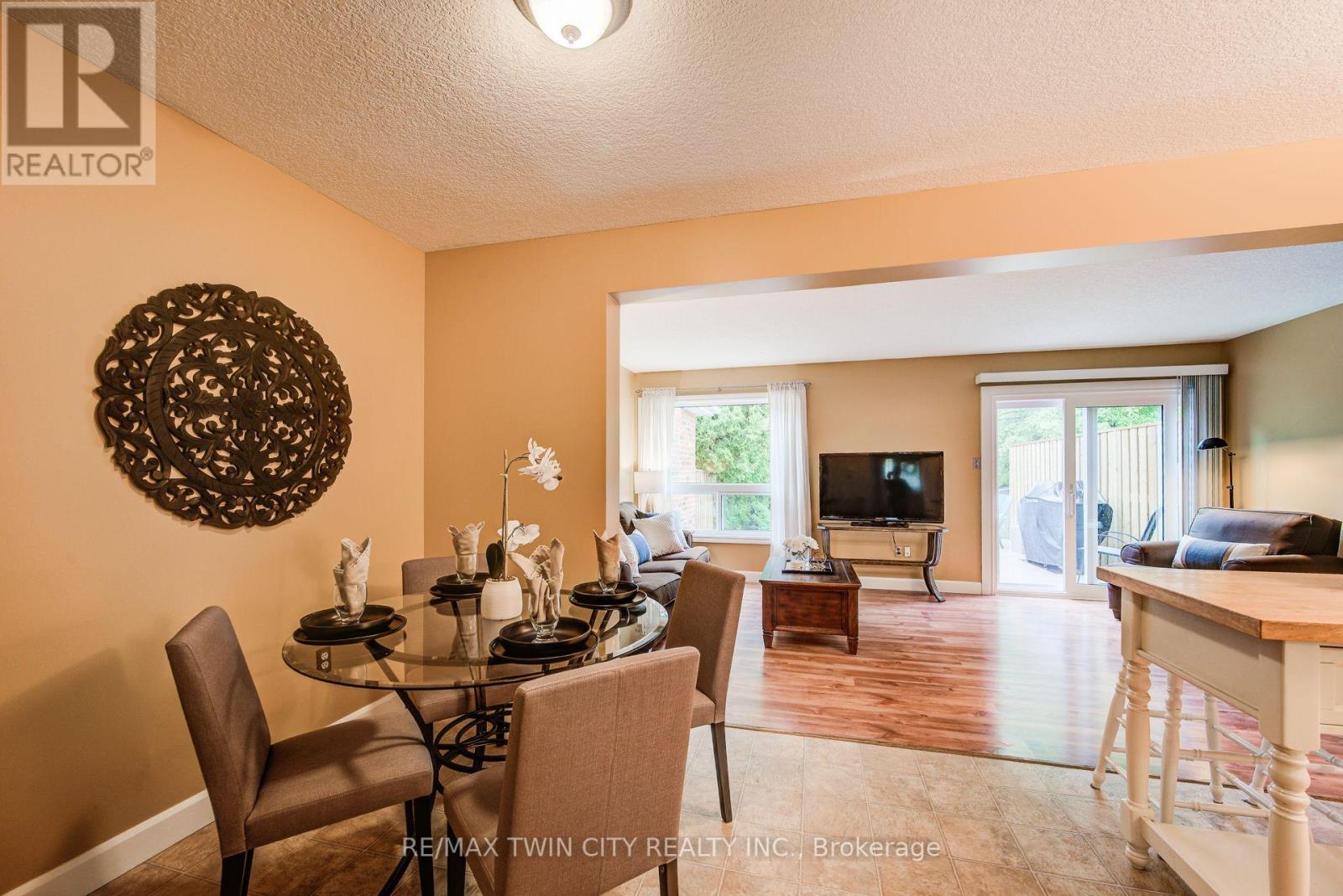 454 ANNAPOLIS COURT, Waterloo, Ontario