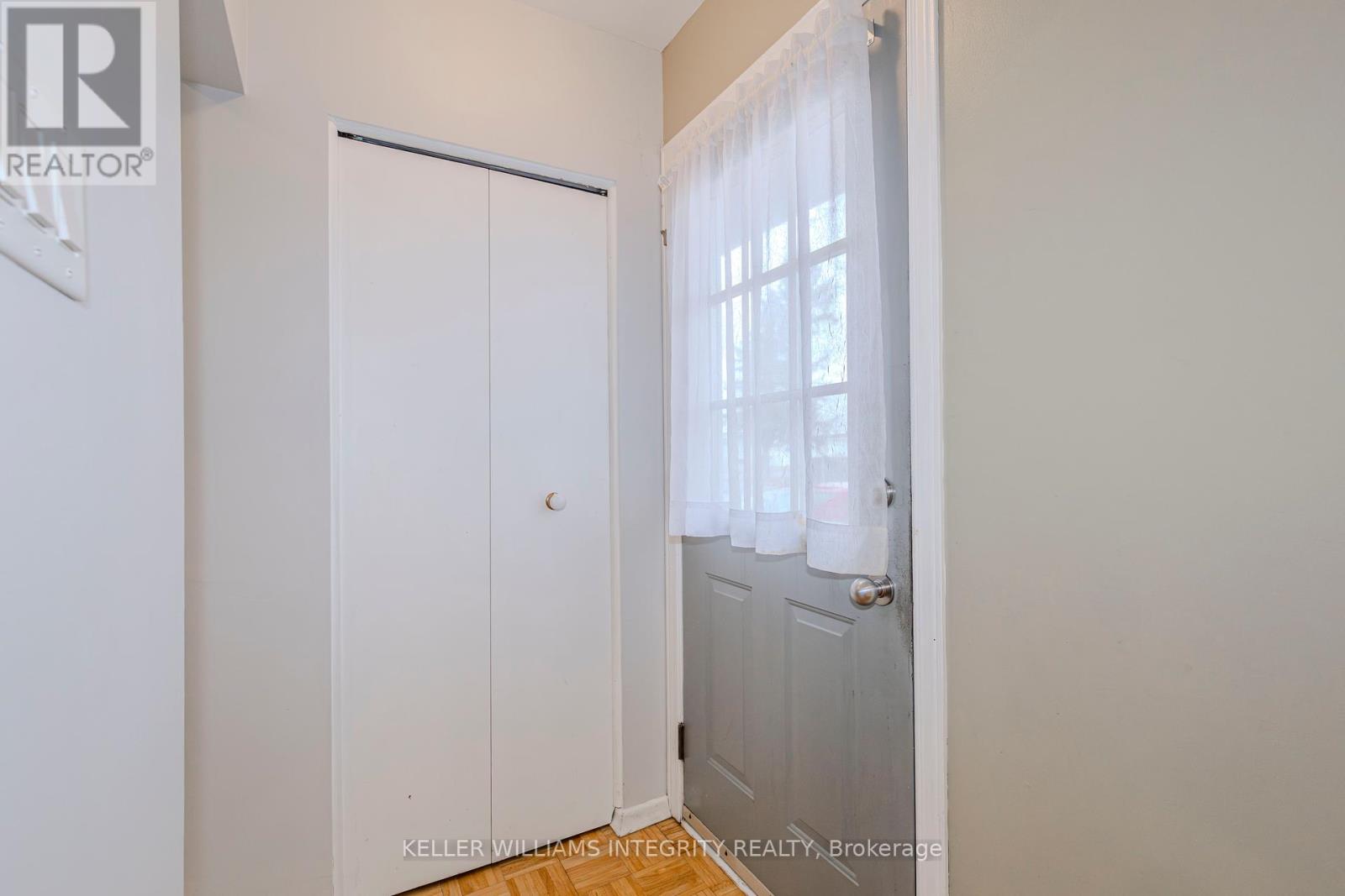 1402 Major Road, Ottawa, Ontario  K1E 1H4 - Photo 2 - X12090811