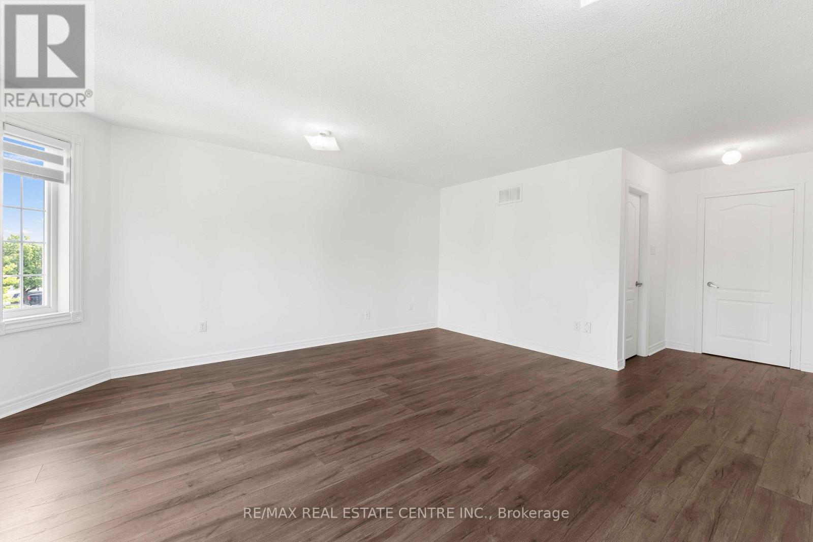 40 Octillo Boulevard, Brampton (Sandringham-Wellington), Ontario  L6R 2P6 - Photo 16 - W12206384