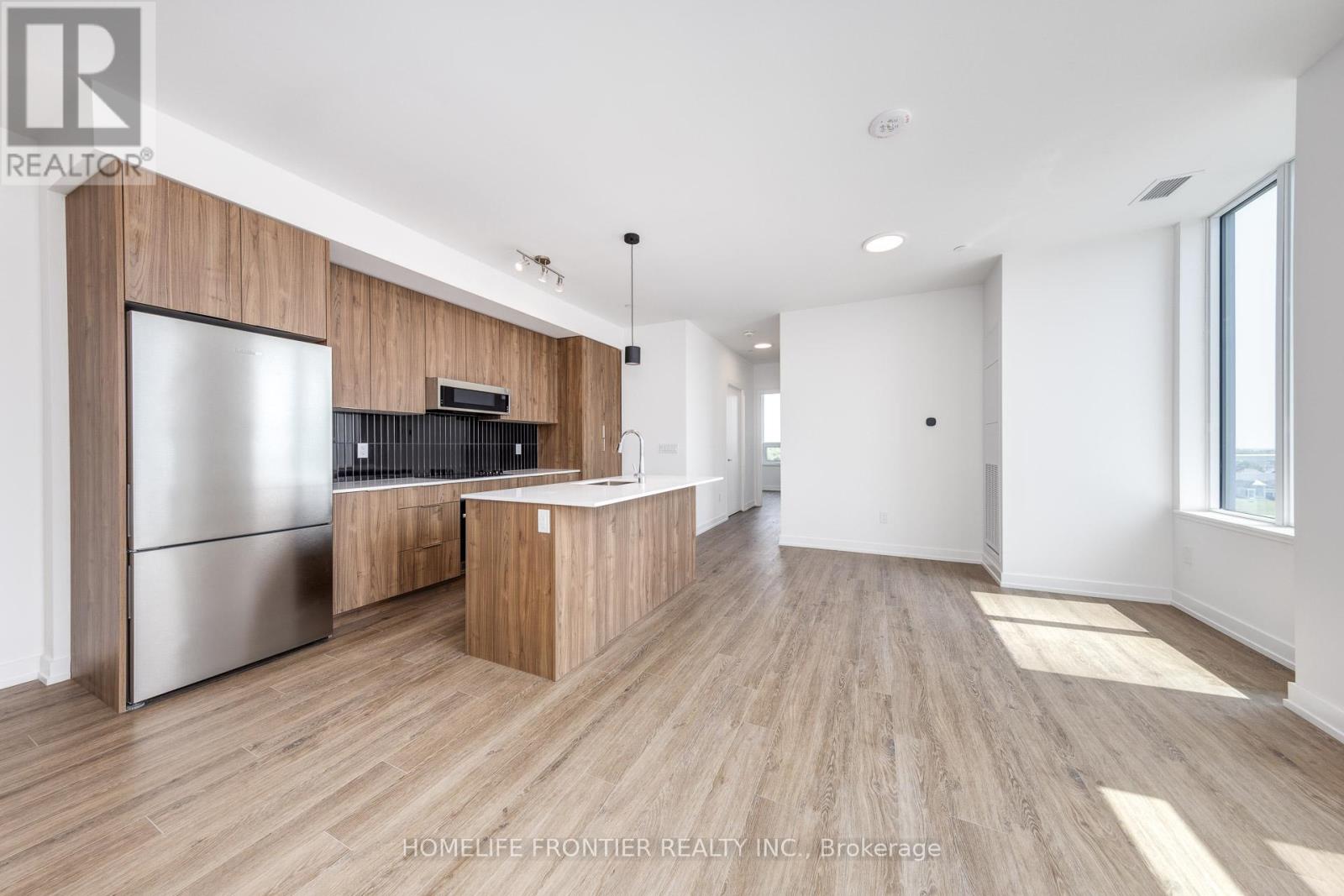 611 - 2501 SAW WHET BOULEVARD, Oakville, Ontario