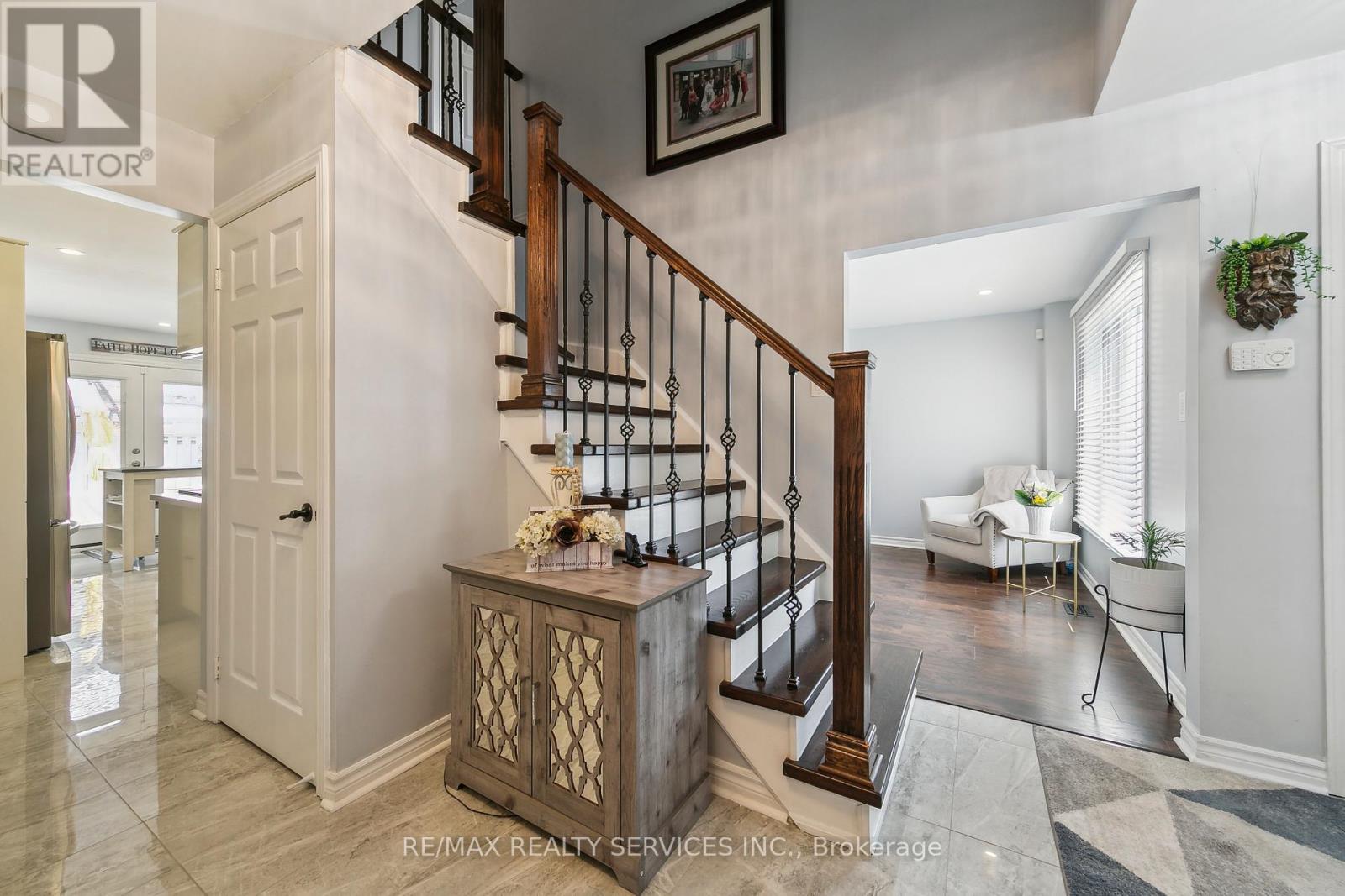 120 Flowertown Avenue, Brampton, Ontario  L6X 3Y6 - Photo 11 - W12206405