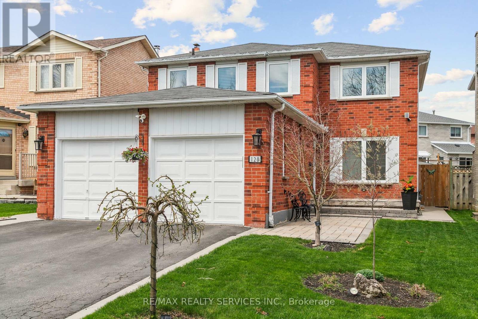 120 Flowertown Avenue, Brampton, Ontario  L6X 3Y6 - Photo 3 - W12206405