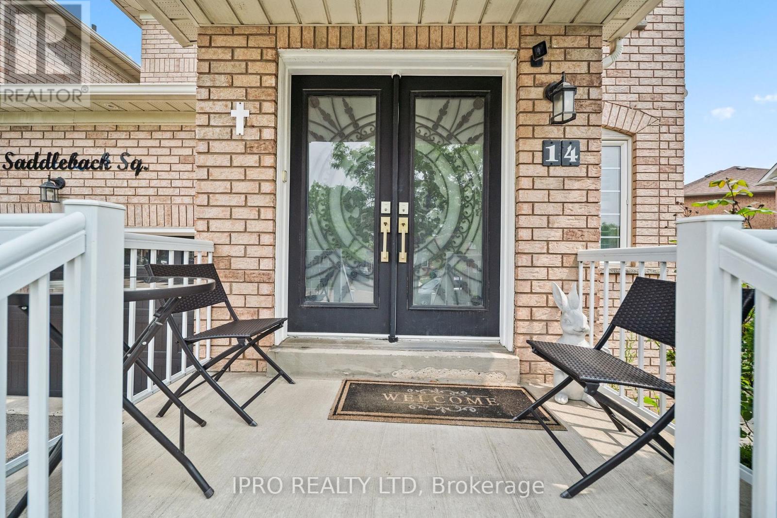 14 Saddleback Square, Brampton (Fletcher's Creek Village), Ontario  L6X 5C5 - Photo 3 - W12206407