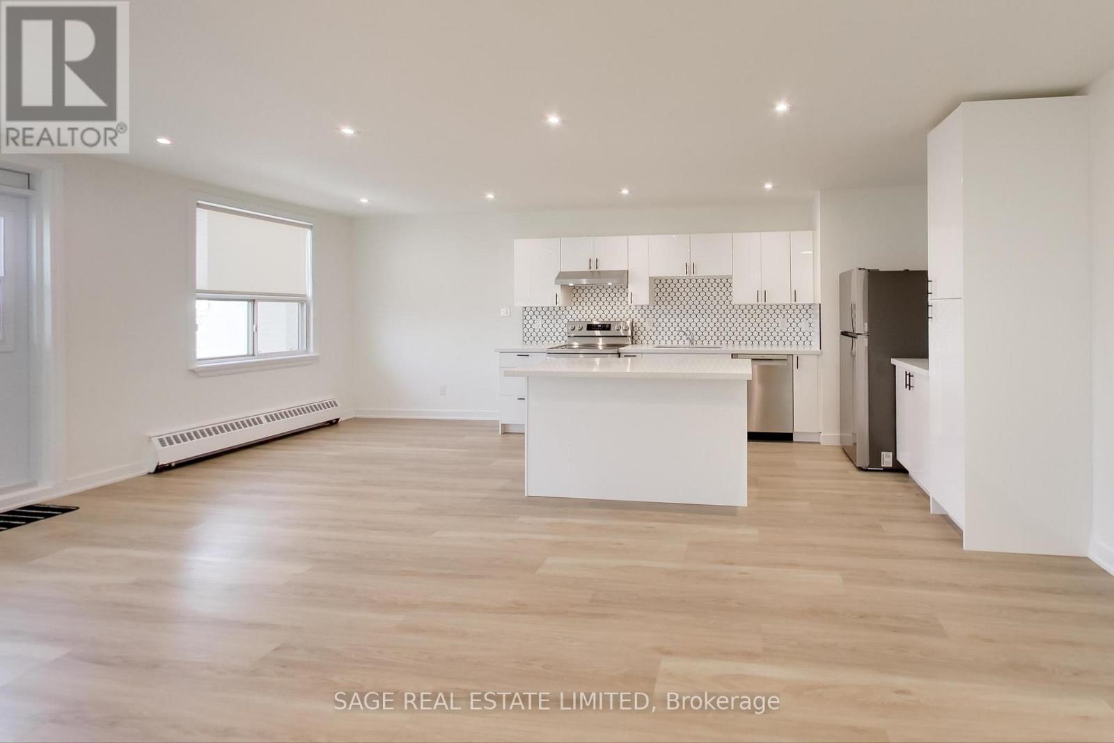 502 - 2961 Dufferin Street, Toronto, Ontario  M6B 3T2 - Photo 3 - W12206411