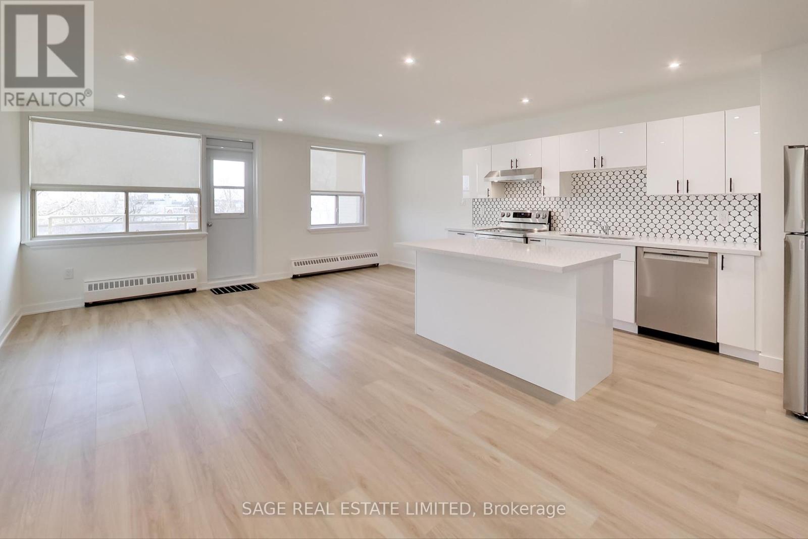 502 - 2961 Dufferin Street, Toronto, Ontario  M6B 3T2 - Photo 4 - W12206411