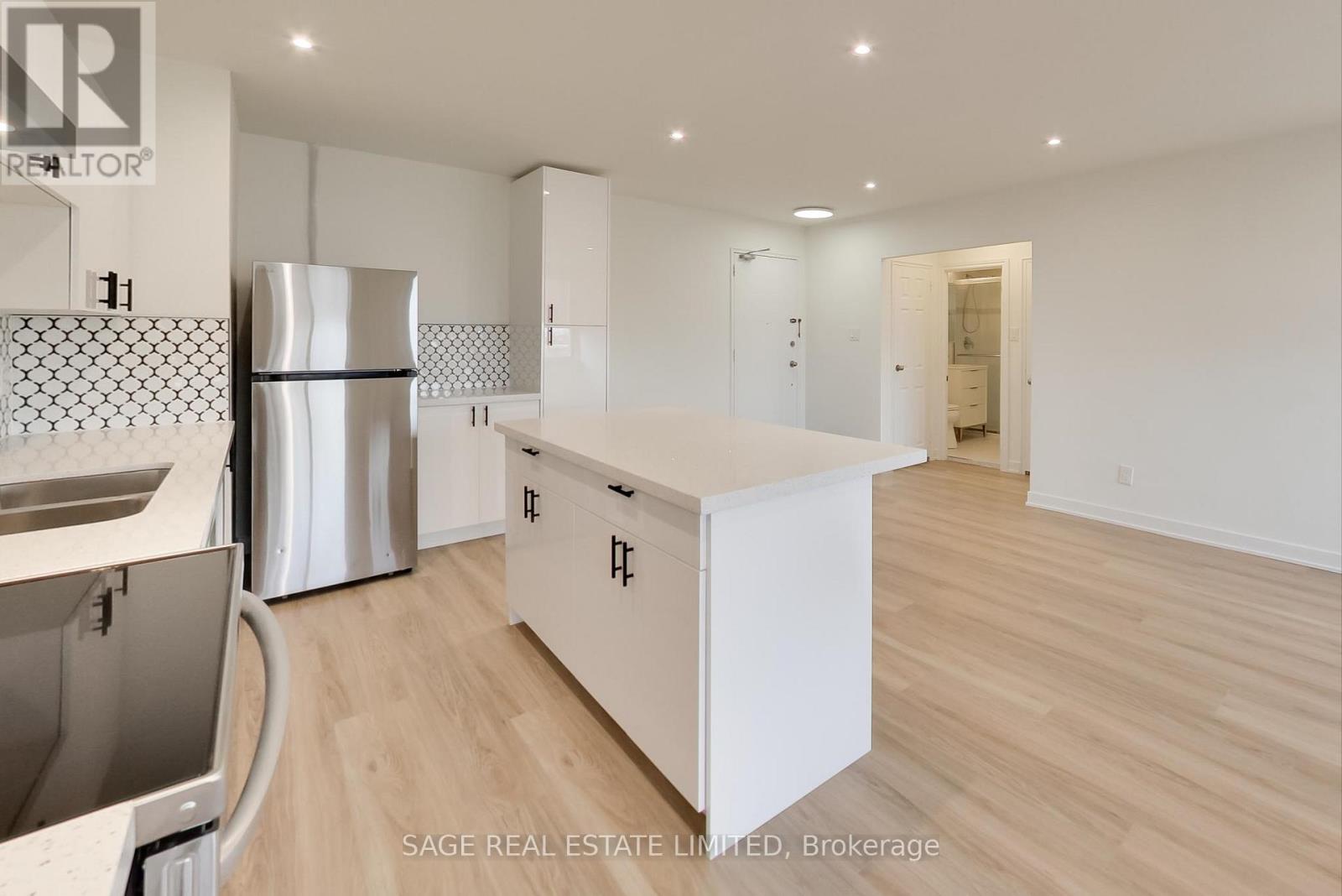 502 - 2961 Dufferin Street, Toronto, Ontario  M6B 3T2 - Photo 8 - W12206411