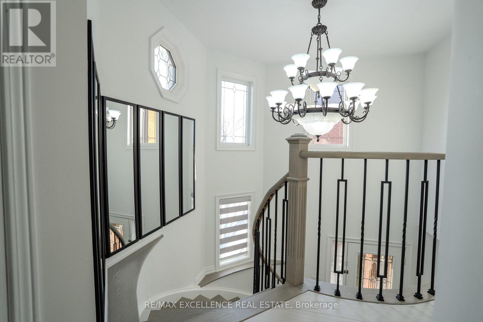 6839 Gracefield Drive, Mississauga, Ontario  L5N 6T6 - Photo 16 - W12206429