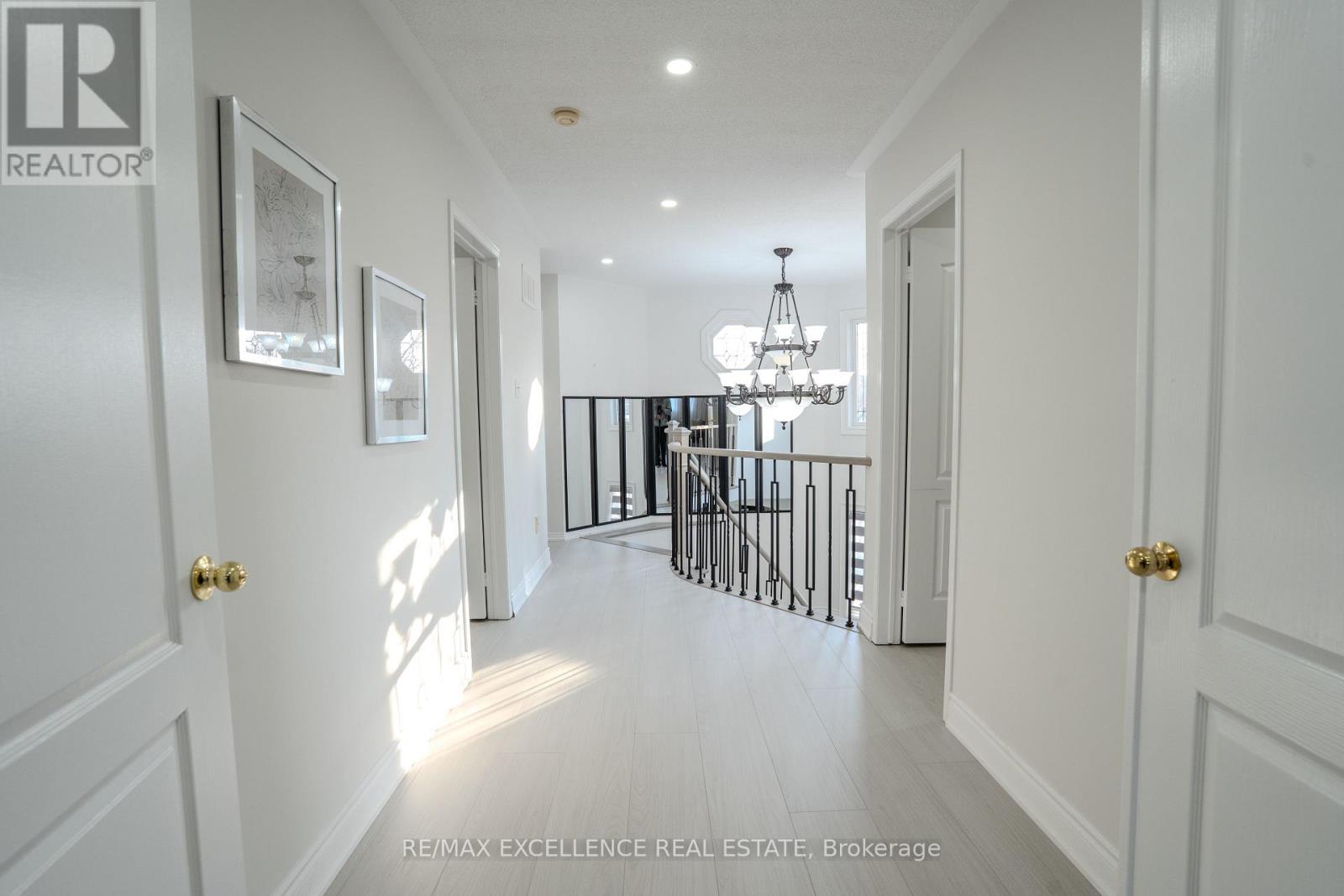 6839 Gracefield Drive, Mississauga, Ontario  L5N 6T6 - Photo 32 - W12206429