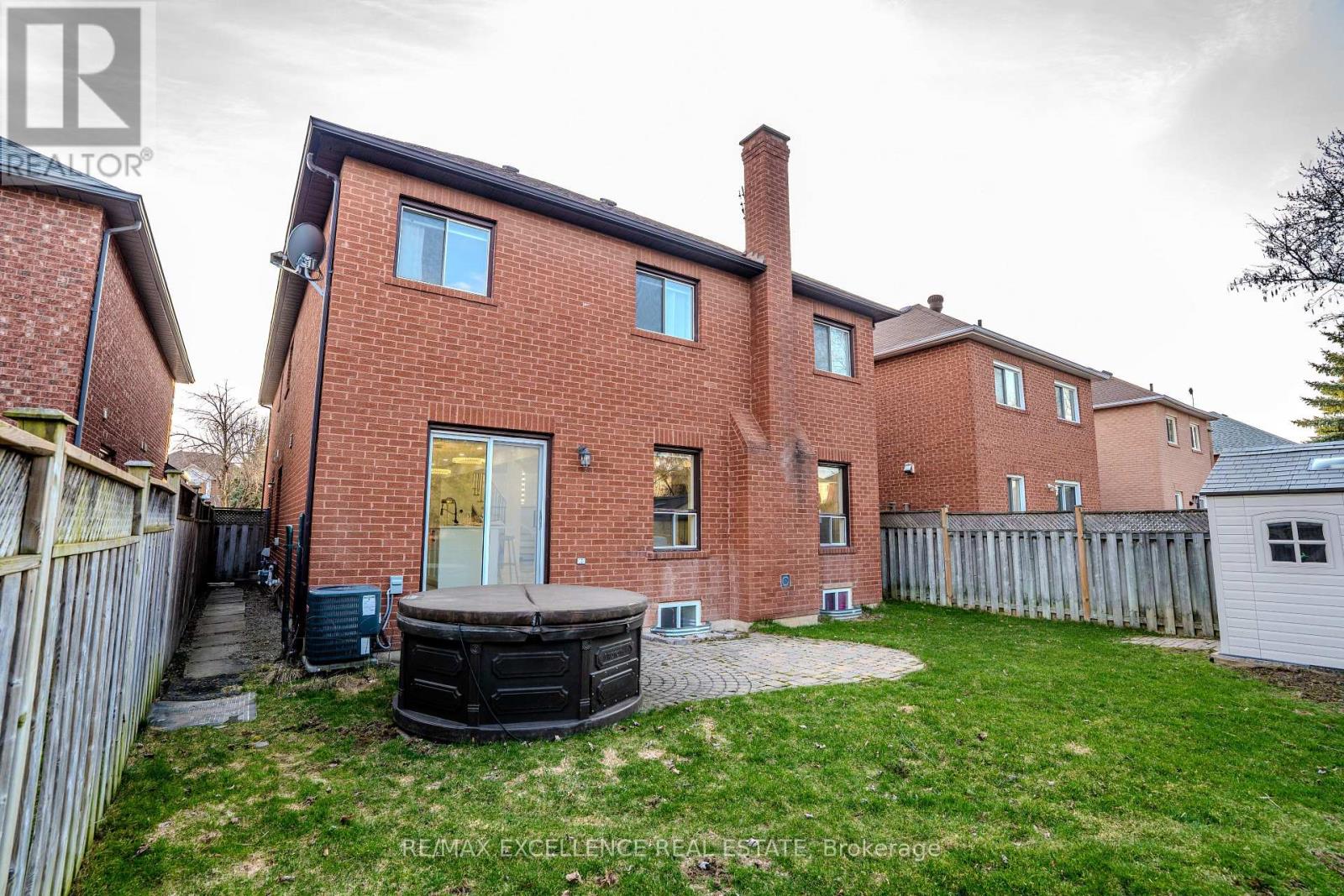 6839 Gracefield Drive, Mississauga, Ontario  L5N 6T6 - Photo 34 - W12206429