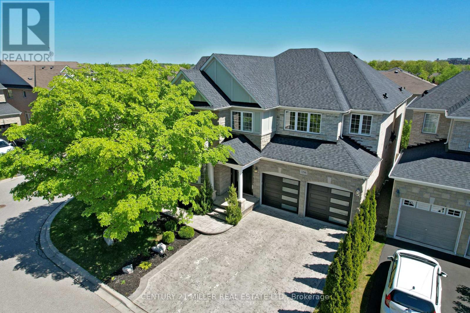 3298 Liptay Avenue, Oakville, Ontario  L6M 0N1 - Photo 50 - W12206432