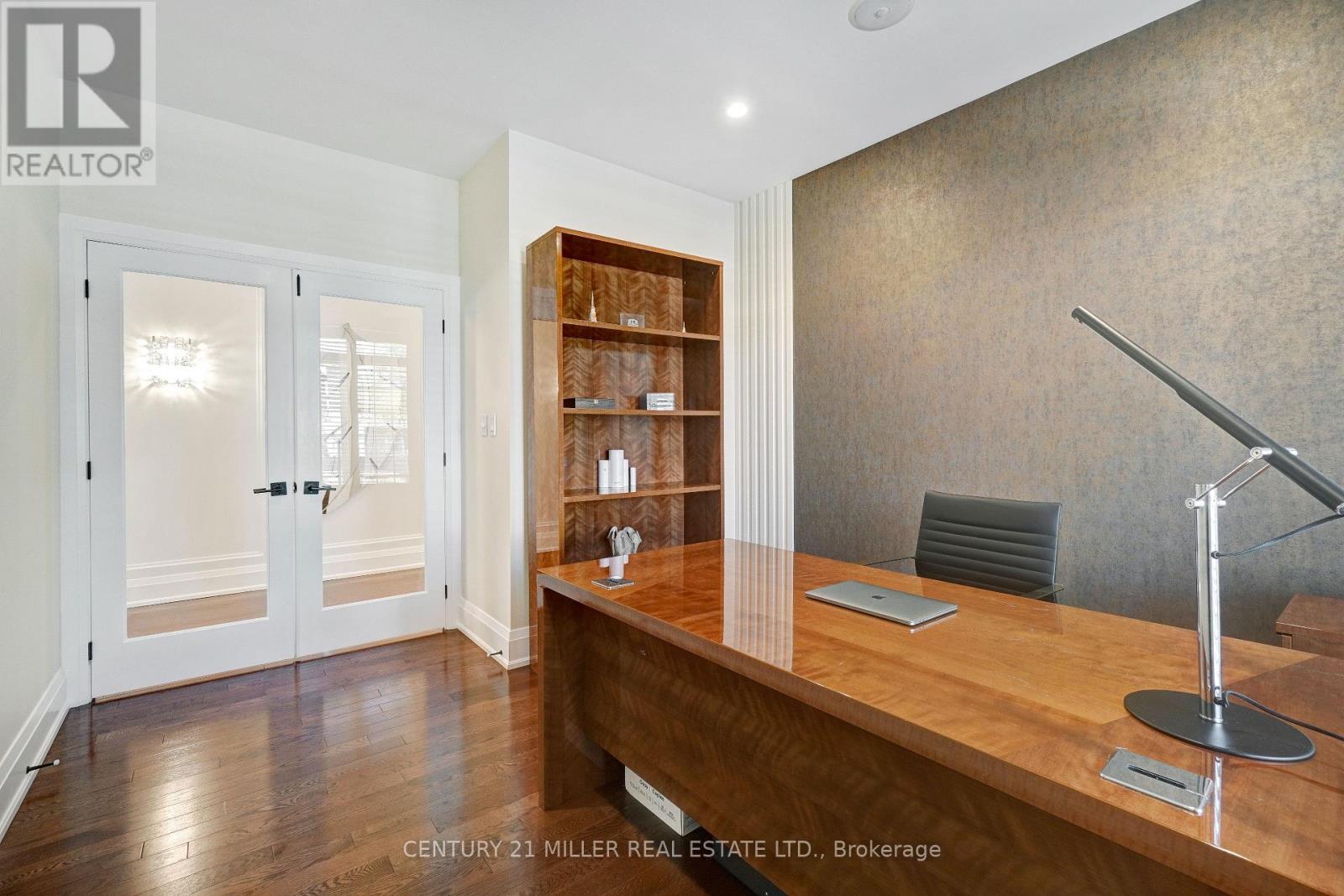 3298 Liptay Avenue, Oakville, Ontario  L6M 0N1 - Photo 6 - W12206432