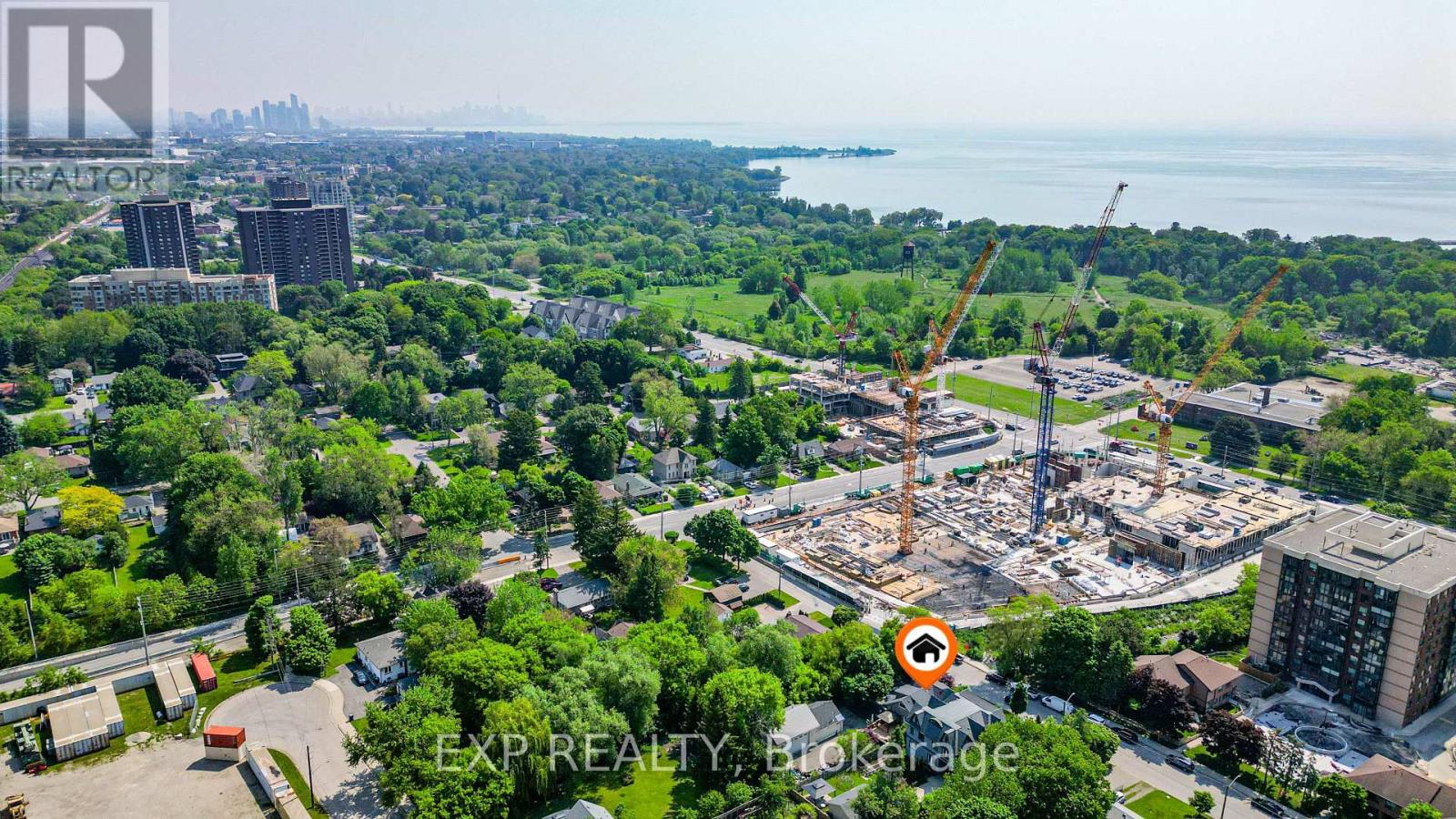1331 St. James Avenue, Mississauga, Ontario  L5E 1J3 - Photo 12 - W12206480