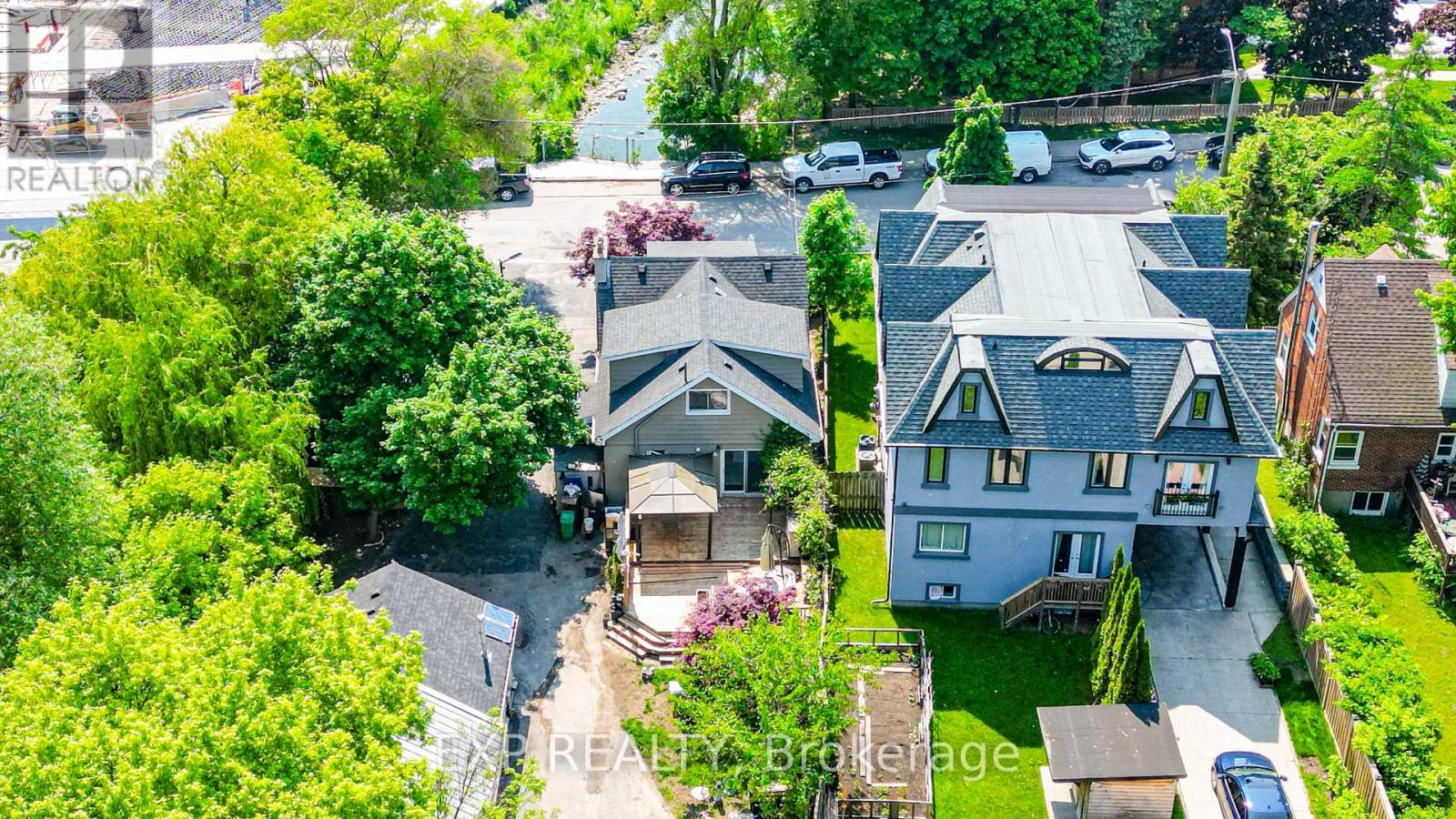 1331 St. James Avenue, Mississauga, Ontario  L5E 1J3 - Photo 14 - W12206480